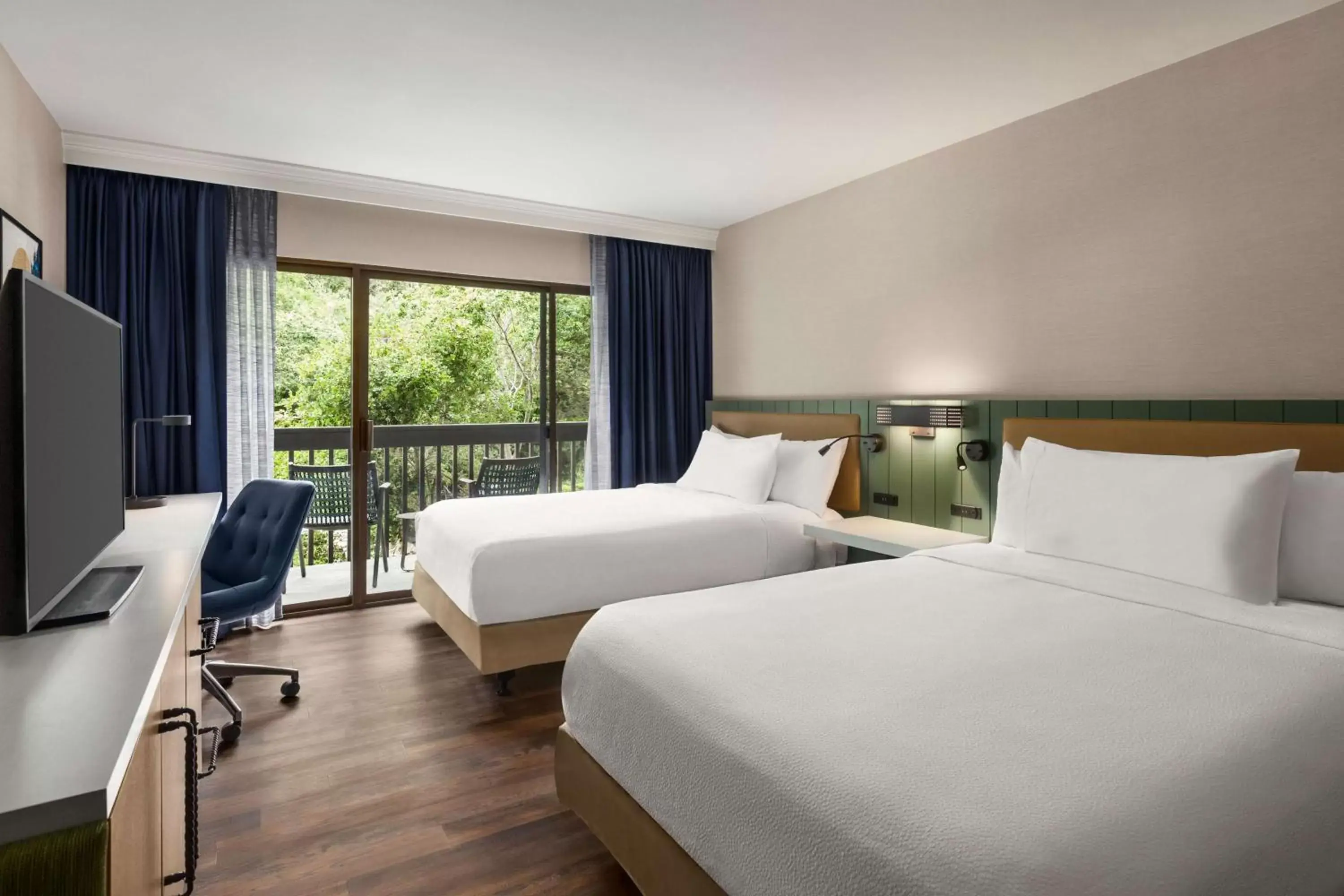 Bed in Hilton Garden Inn Monterey