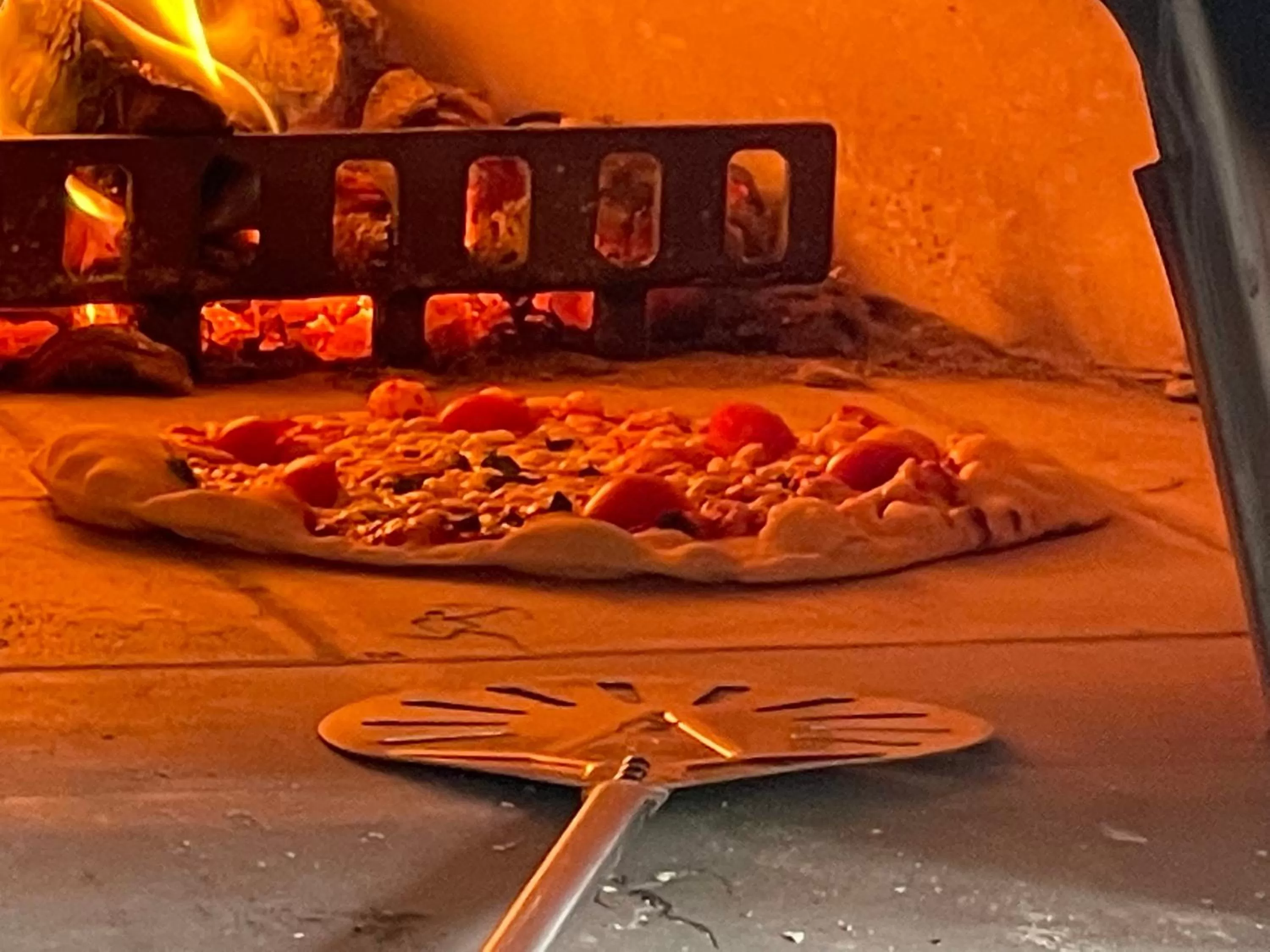 Restaurant/places to eat in East Dart Inn