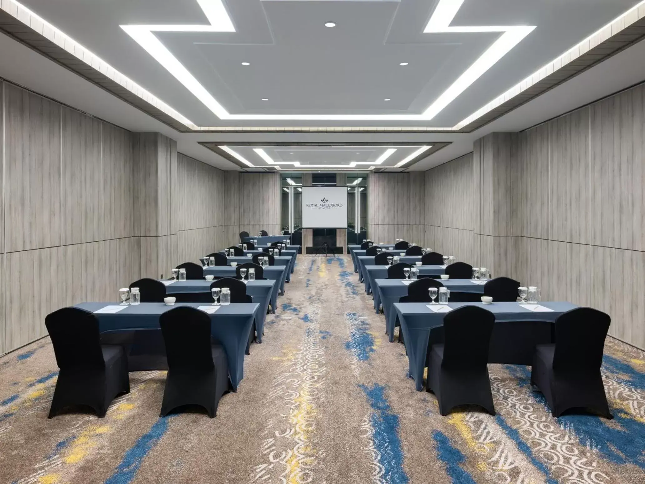 Meeting/conference room in Royal Malioboro by ASTON