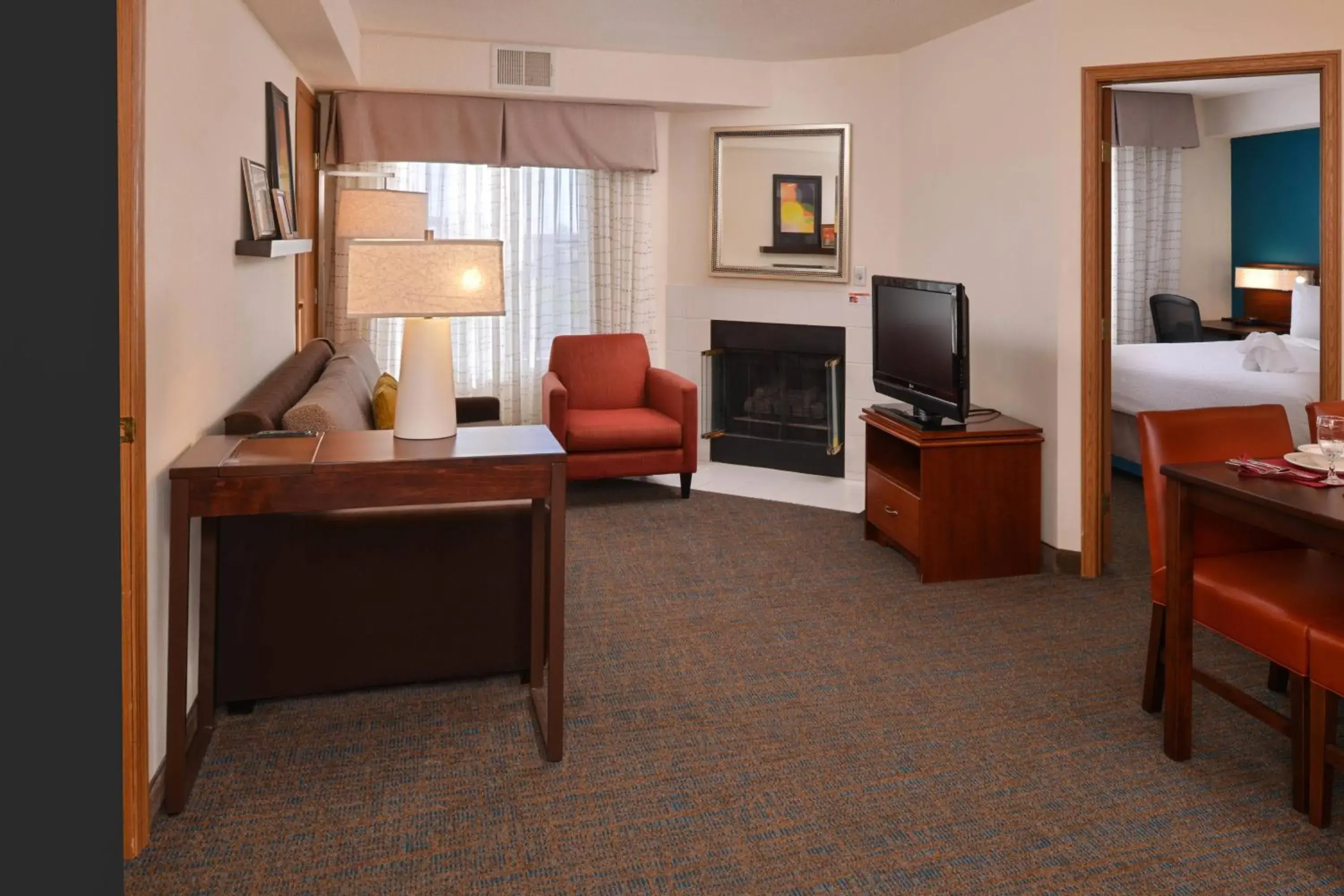 Bedroom, TV/Entertainment Center in Residence Inn by Marriott Dayton Troy