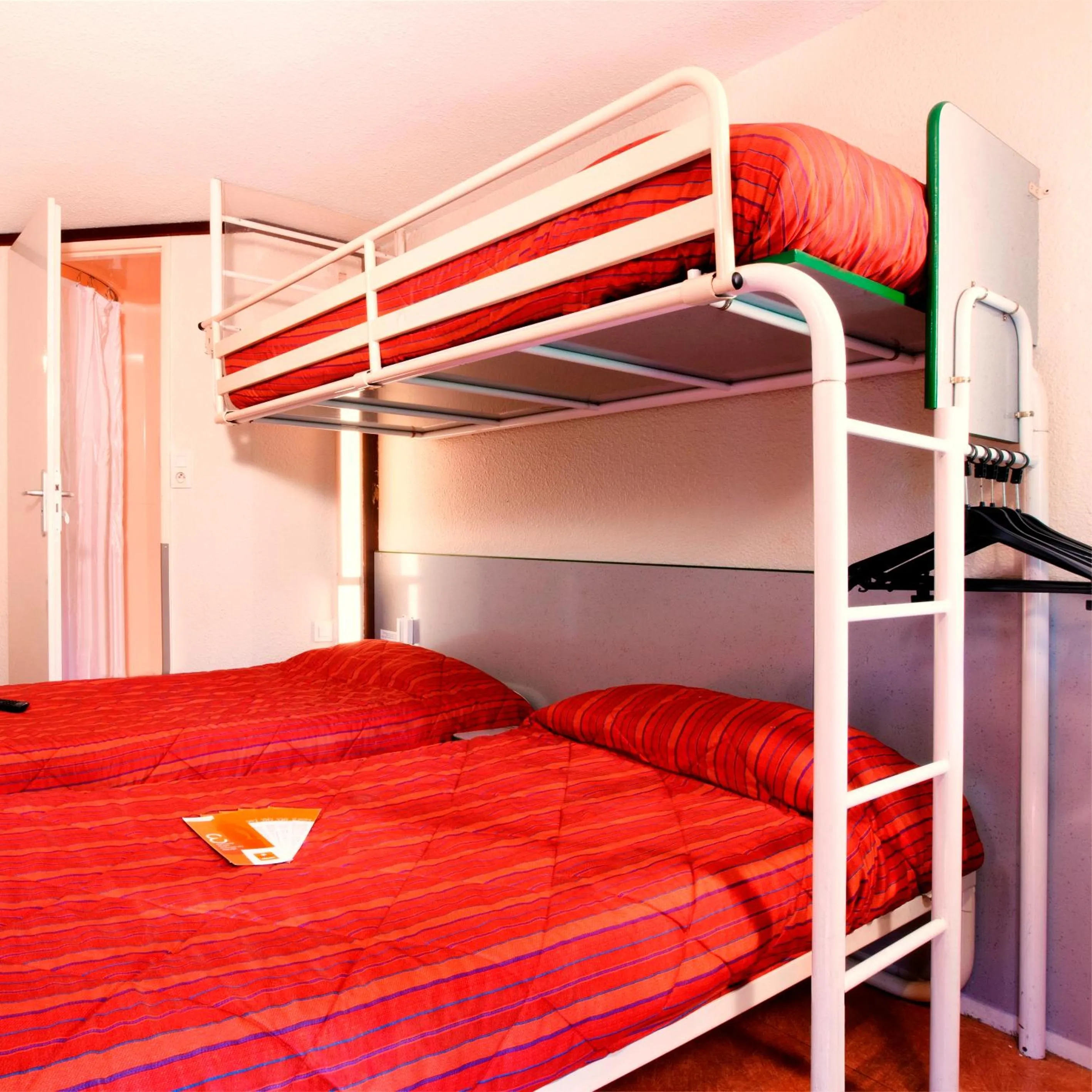 Photo of the whole room, Bed in Premiere Classe Gueret