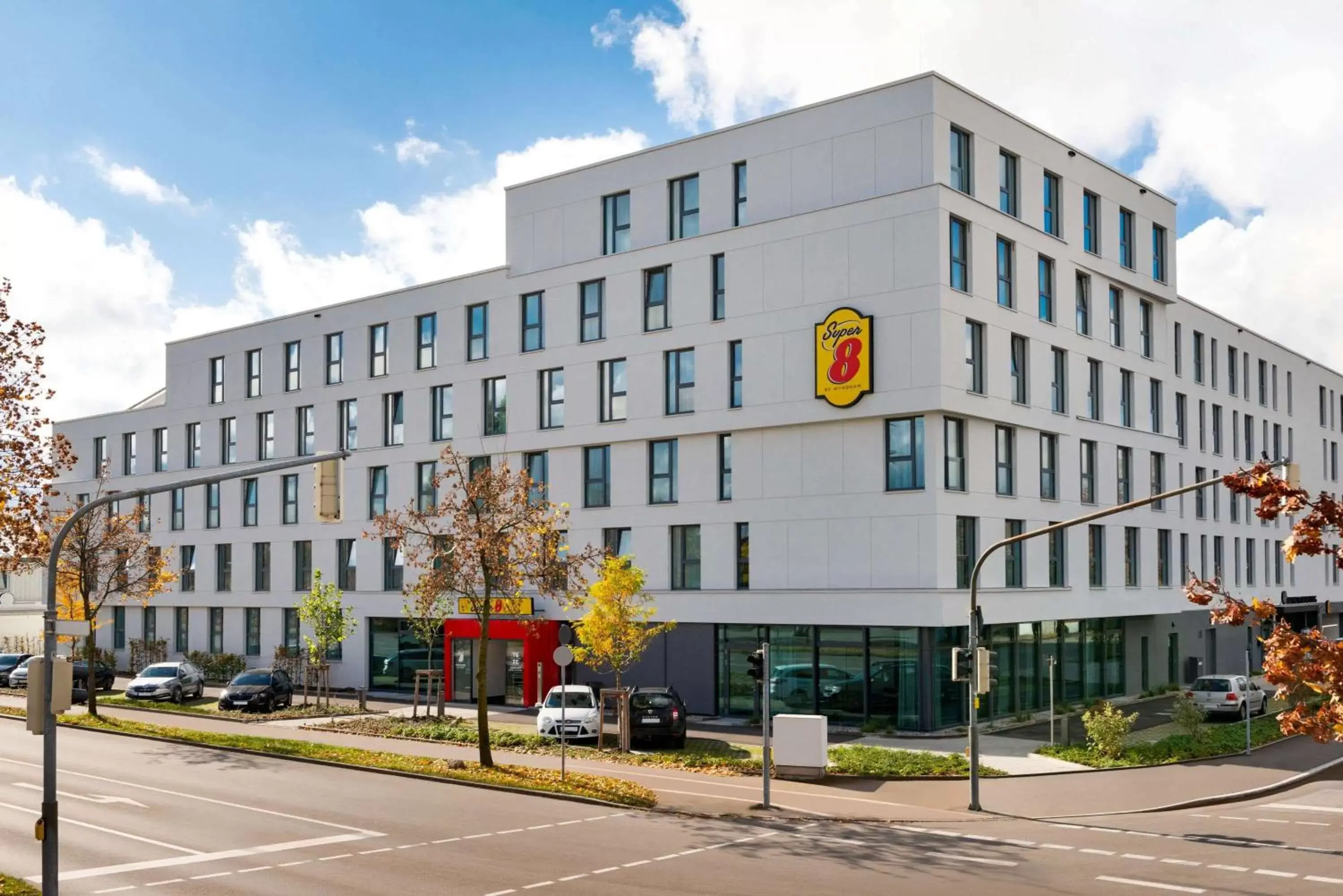 Property building in Super 8 by Wyndham Augsburg Property building in Super 8 by Wyndham Augsburg