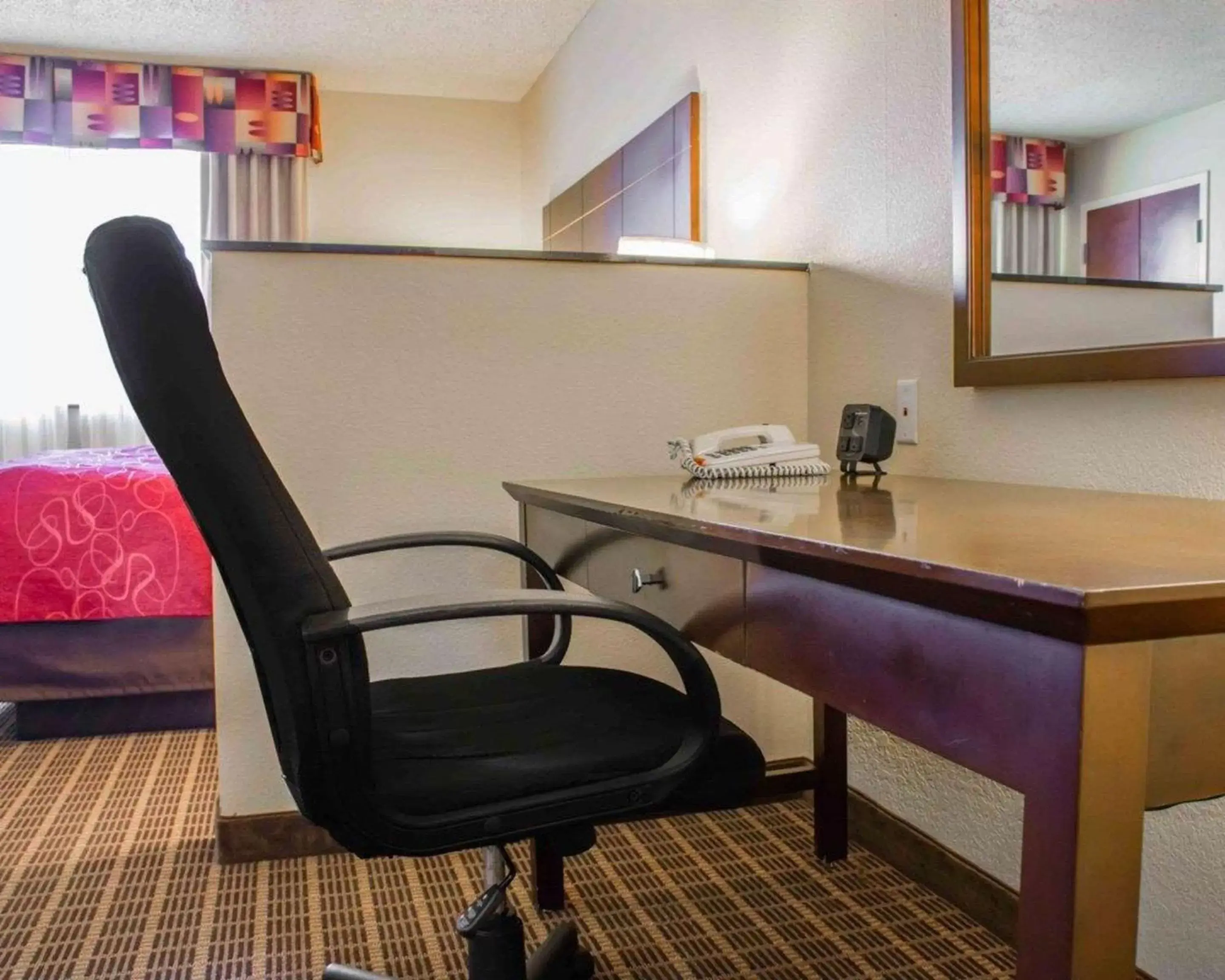 Photo of the whole room in Comfort Suites Huntsville Research Park Area