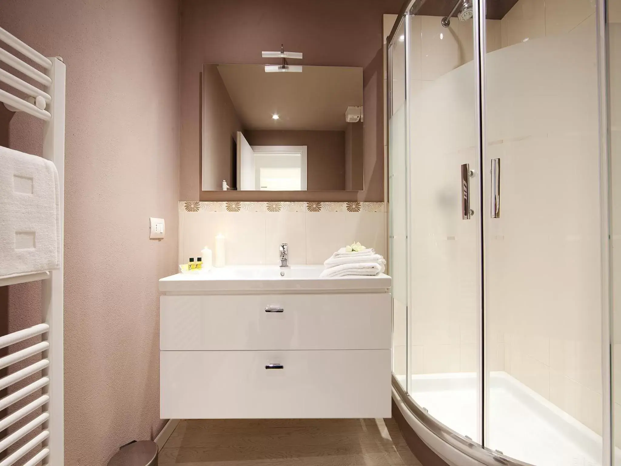 Shower, Bathroom in La Farina Apartments