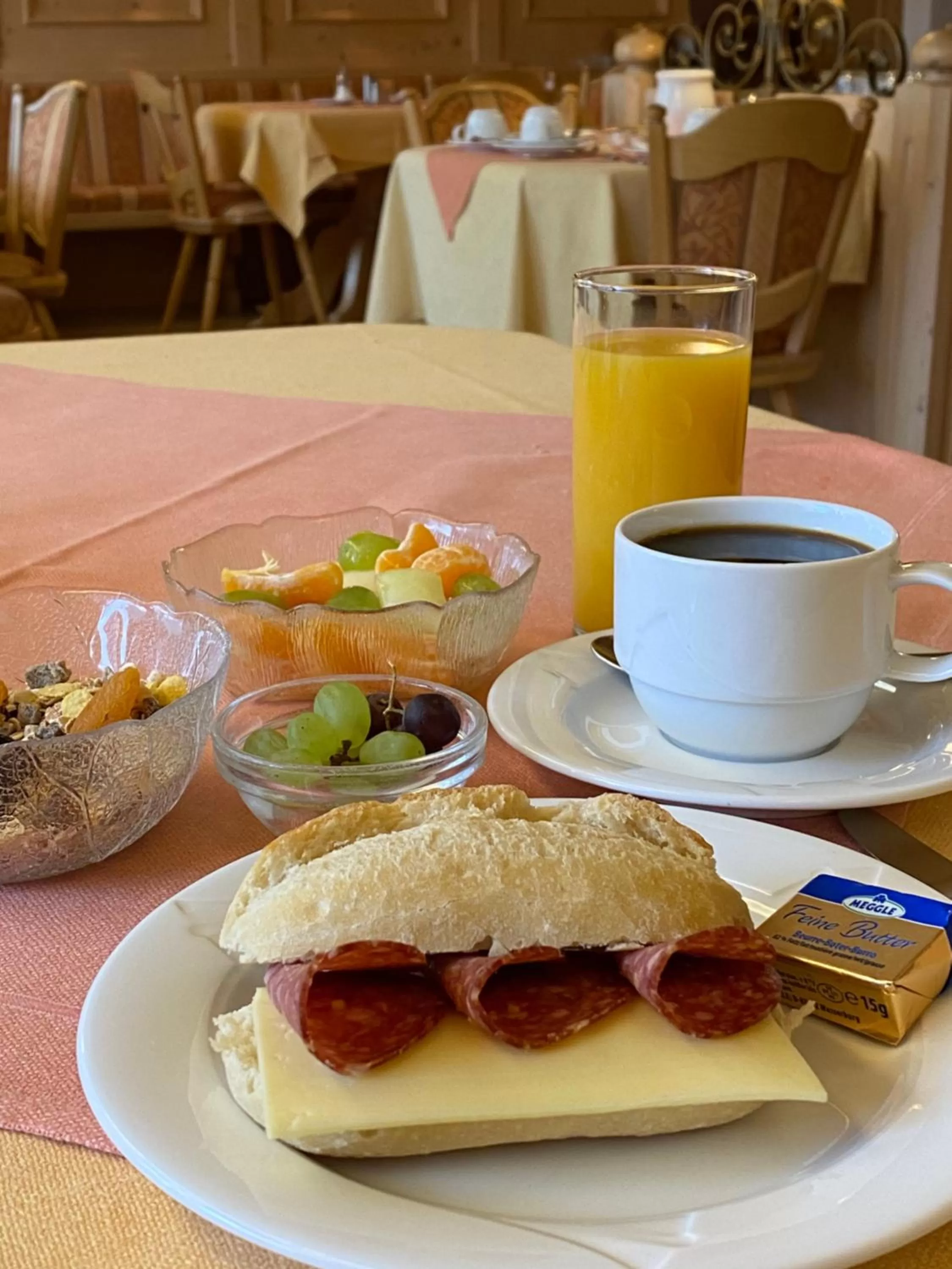 Breakfast in Hotel Haus Seehang