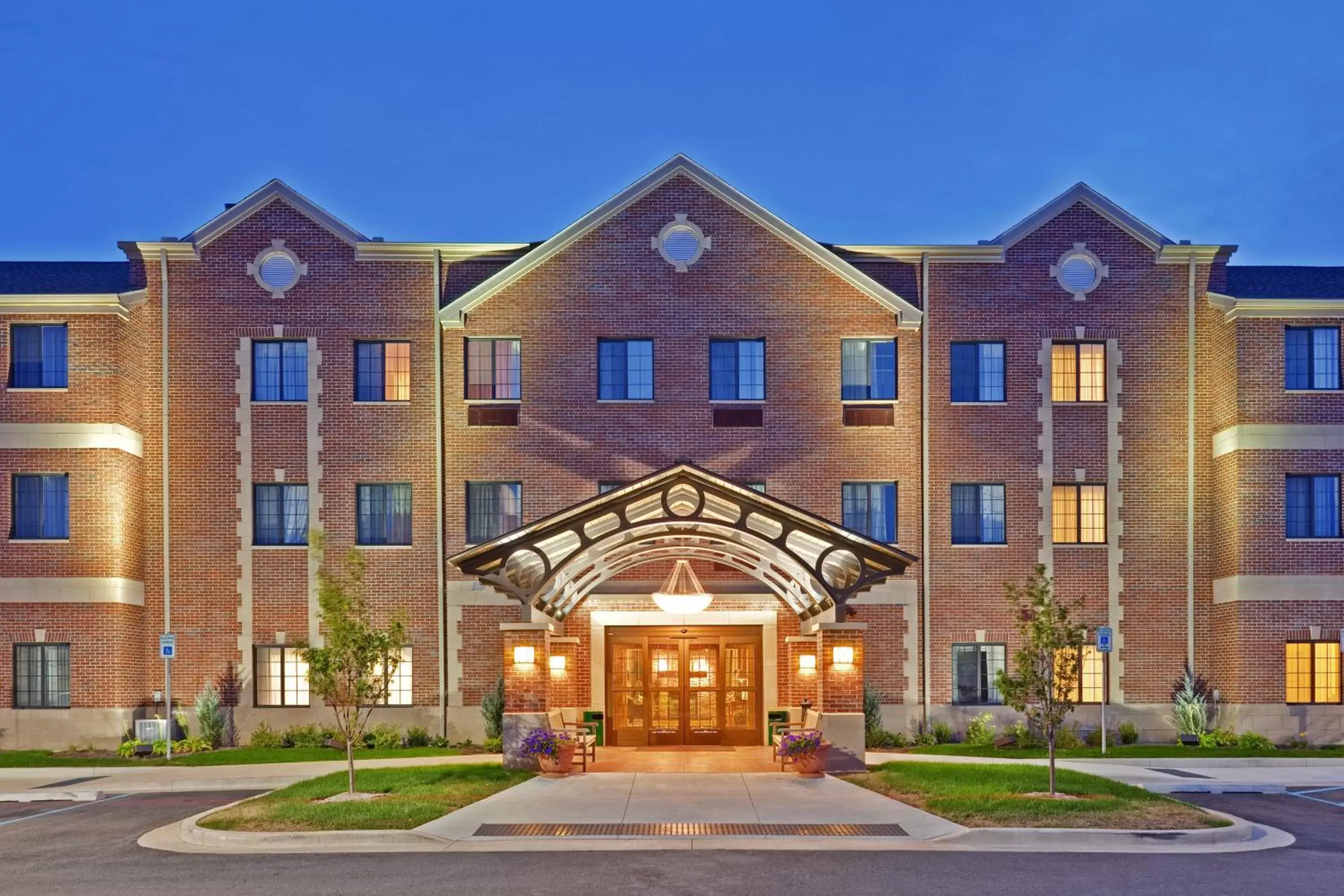 Property Building in Staybridge Suites Indianapolis-Carmel, an IHG Hotel