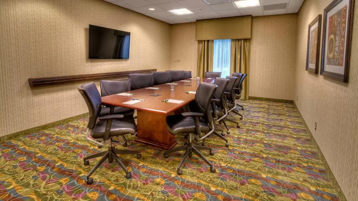 Meeting/conference room in Hampton Inn & Suites Rochester Downtown
