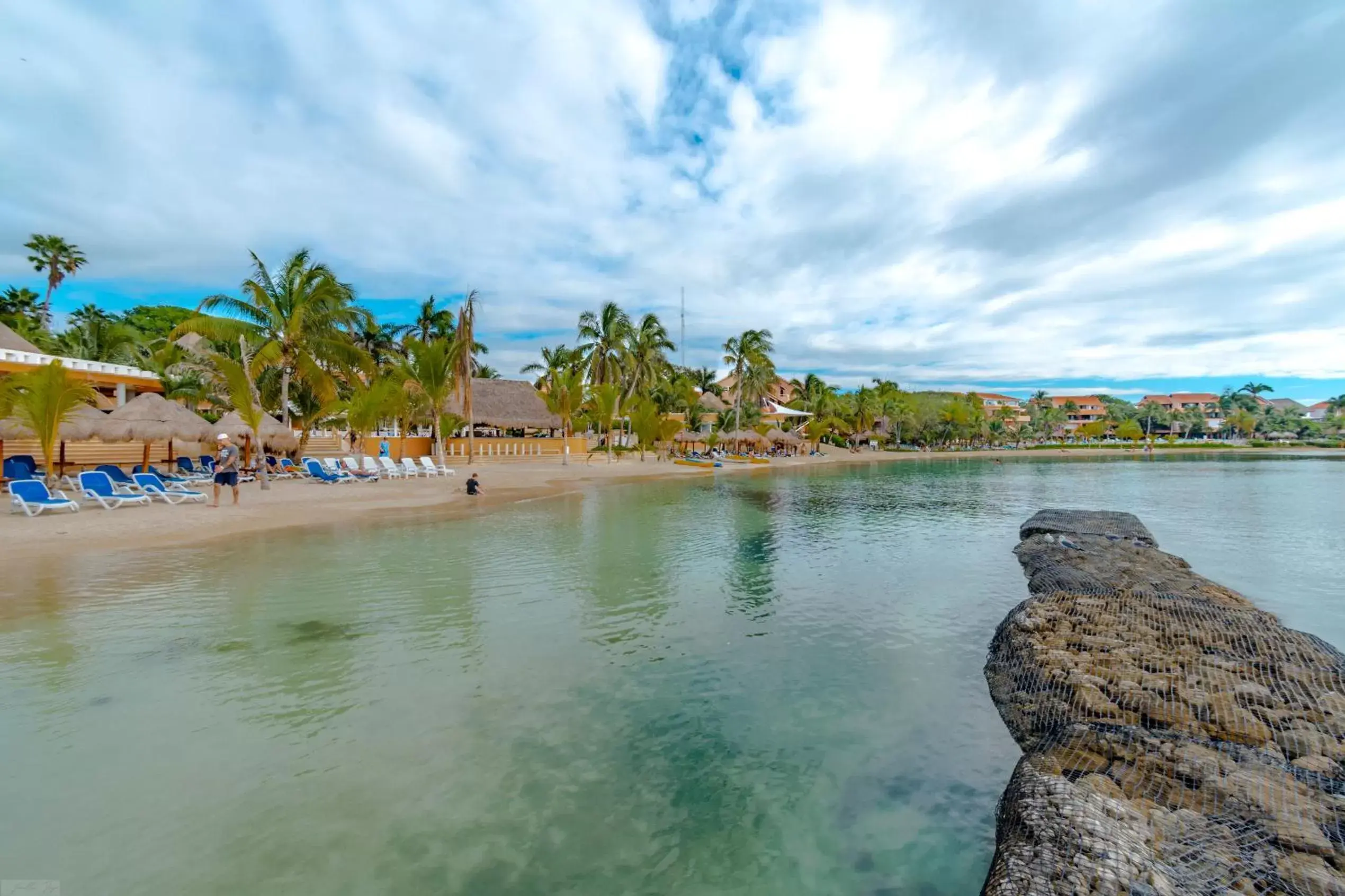 Beach in Puerto Aventuras Hotel & Beach Club