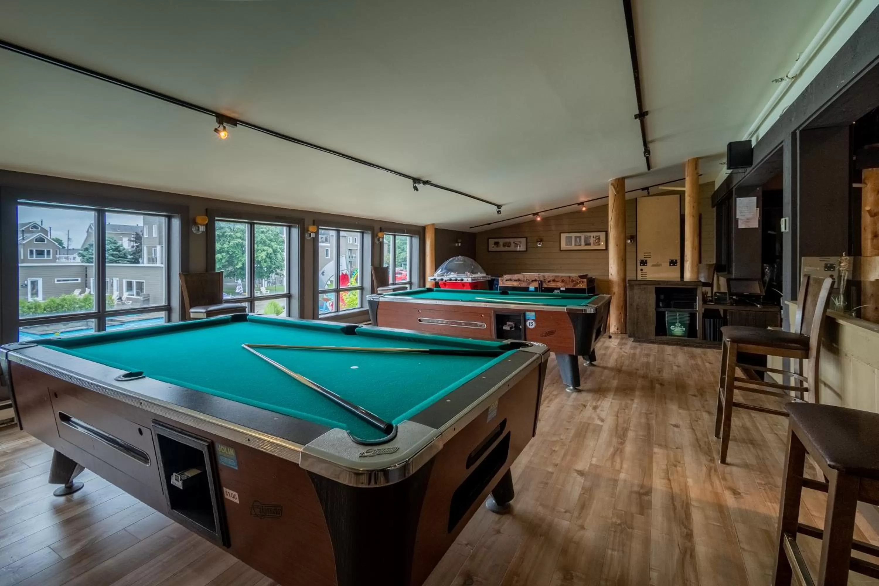 Game Room, Billiards in Condos Vacances MSA HOTEL