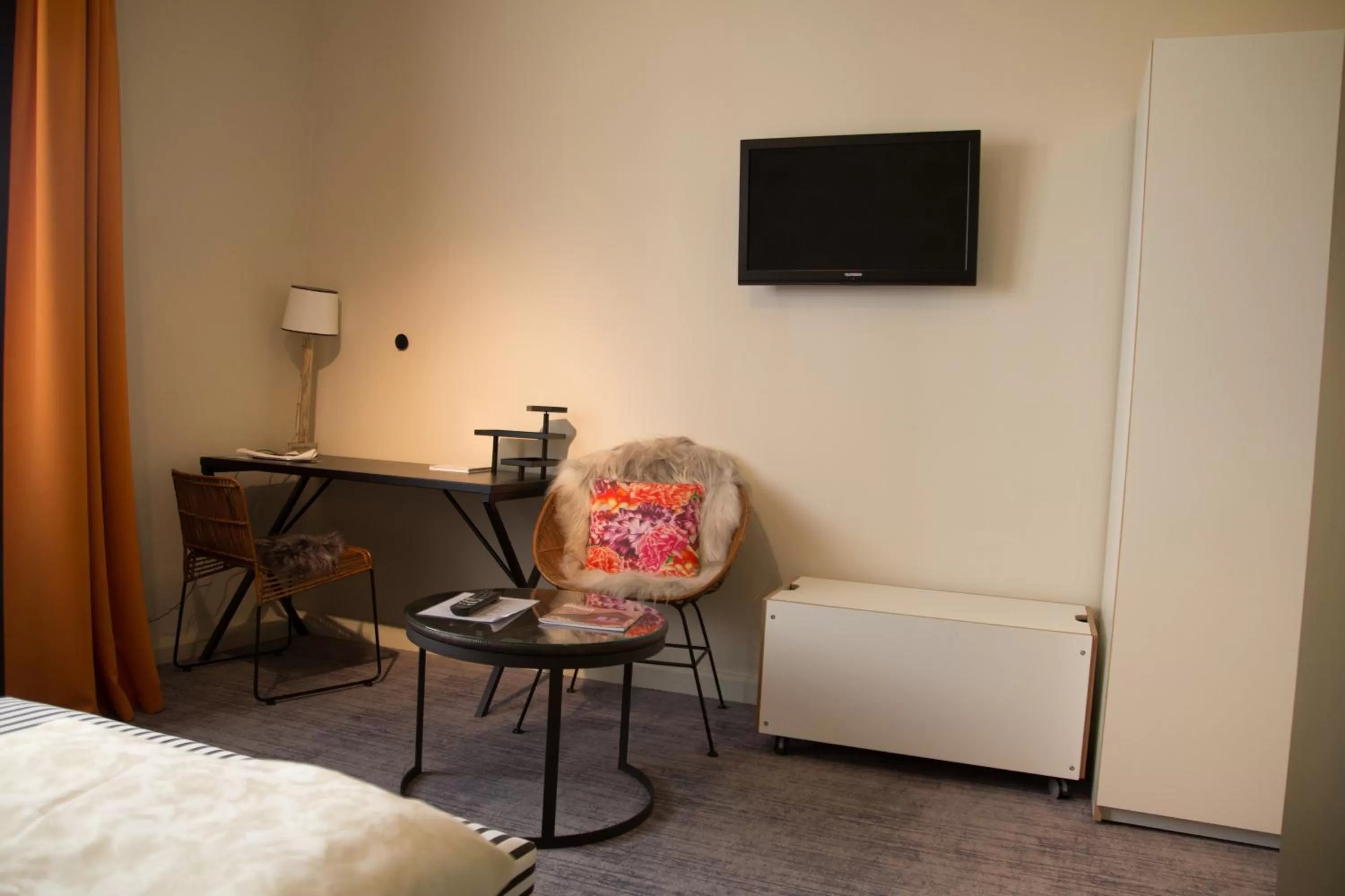 Decorative detail, Bed in Historik Hotel Goldener Hirsch Rothenburg