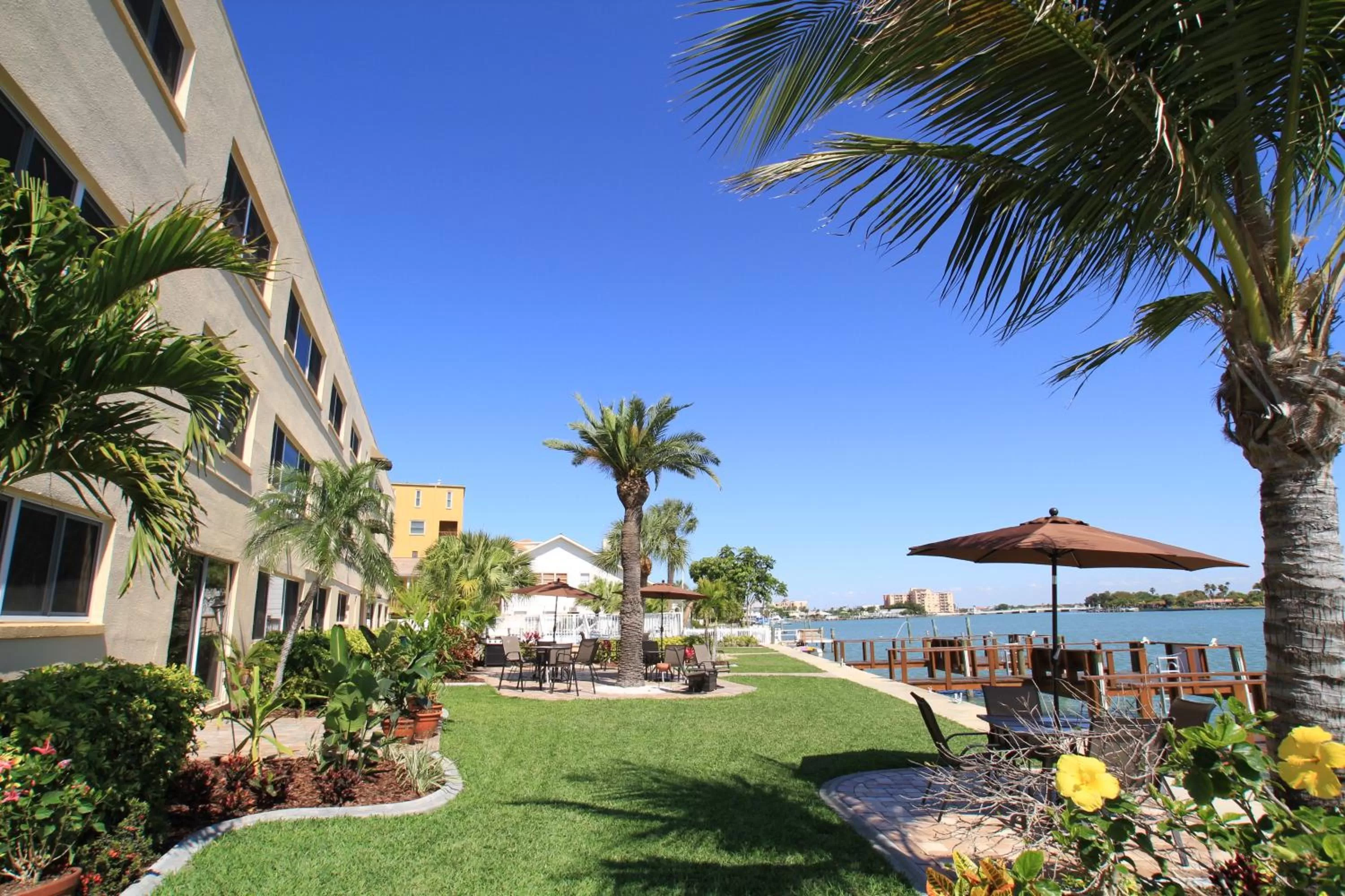 Facade/entrance in Westwinds Waterfront Resort