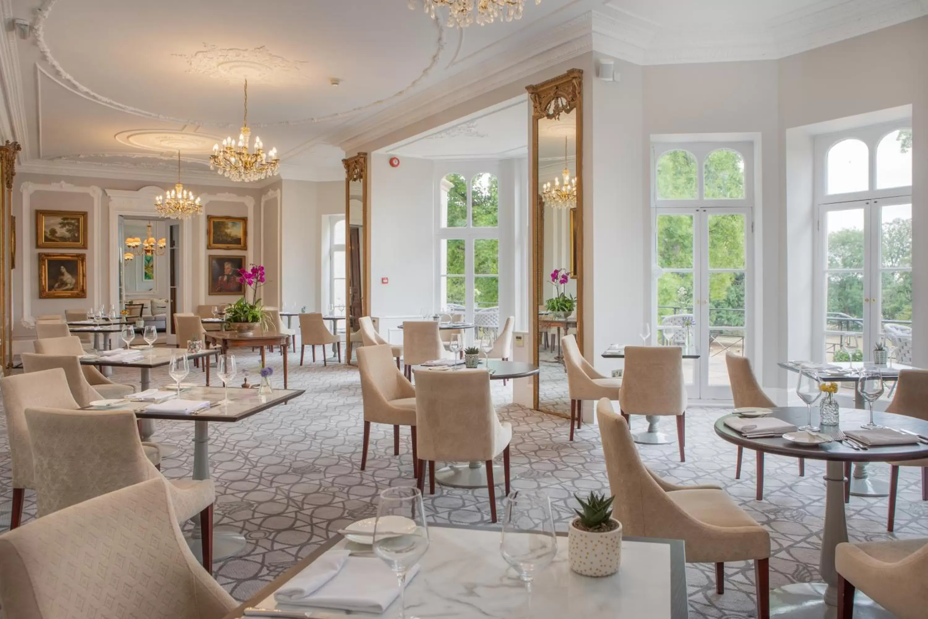 Restaurant/Places to Eat in Taplow House Hotel & Spa