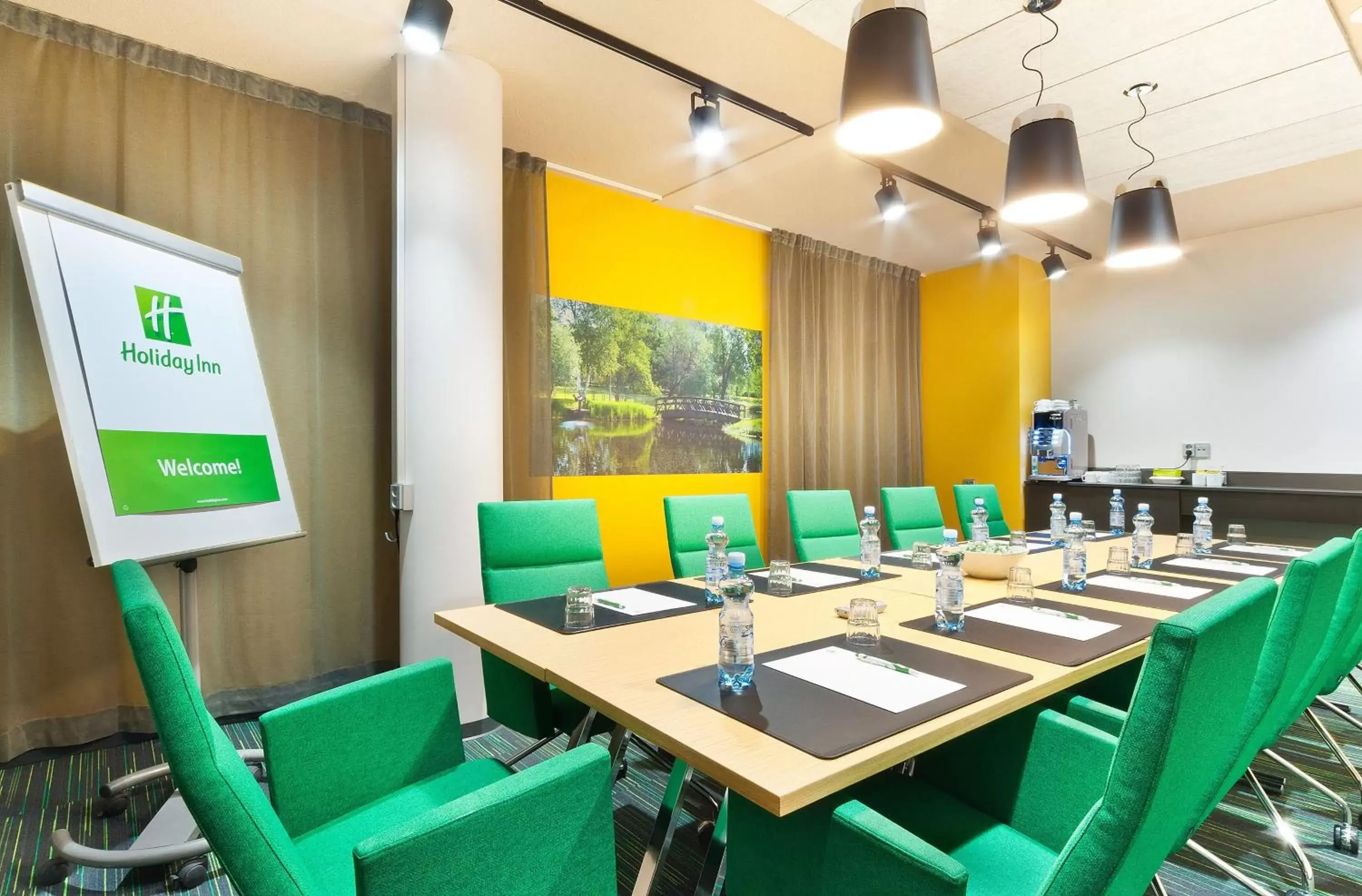 Meeting/conference room in Holiday Inn Tampere - Central Station, an IHG Hotel