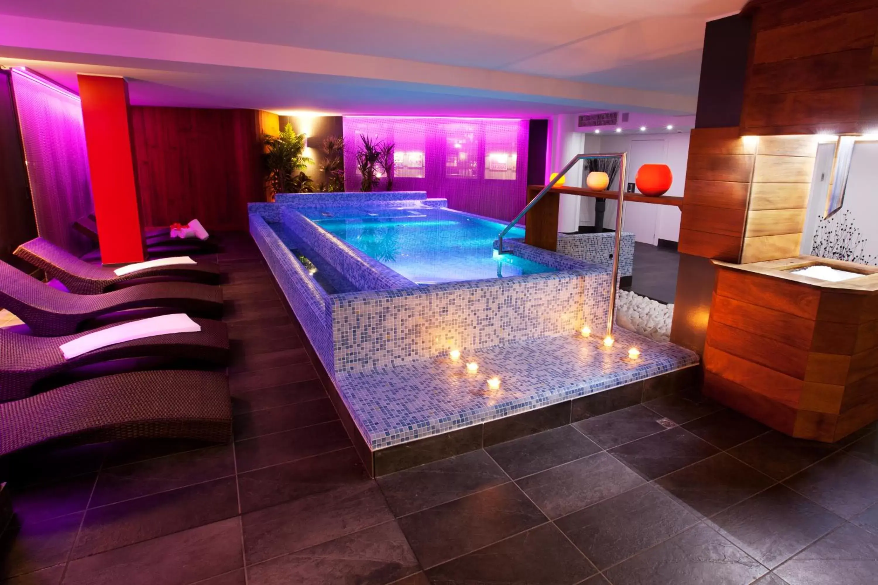 Spa and wellness centre/facilities, Swimming Pool in Acta Arthotel