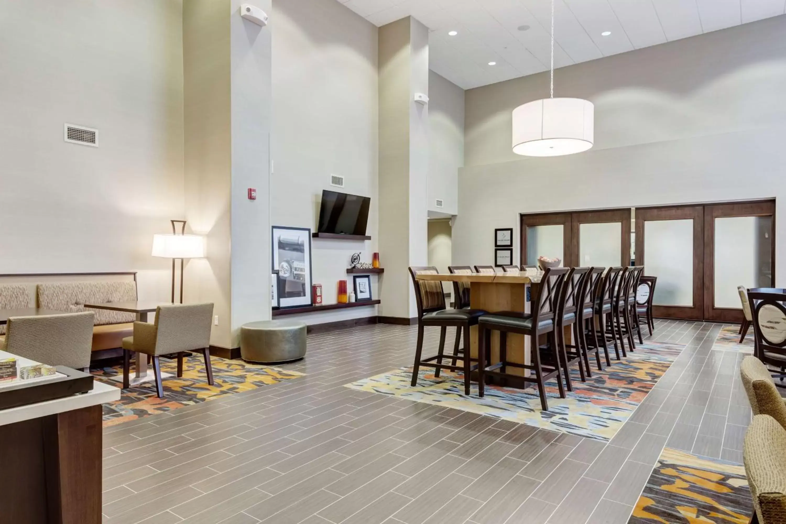 Lobby or reception in Hampton Inn-St. Louis Wentzville, MO