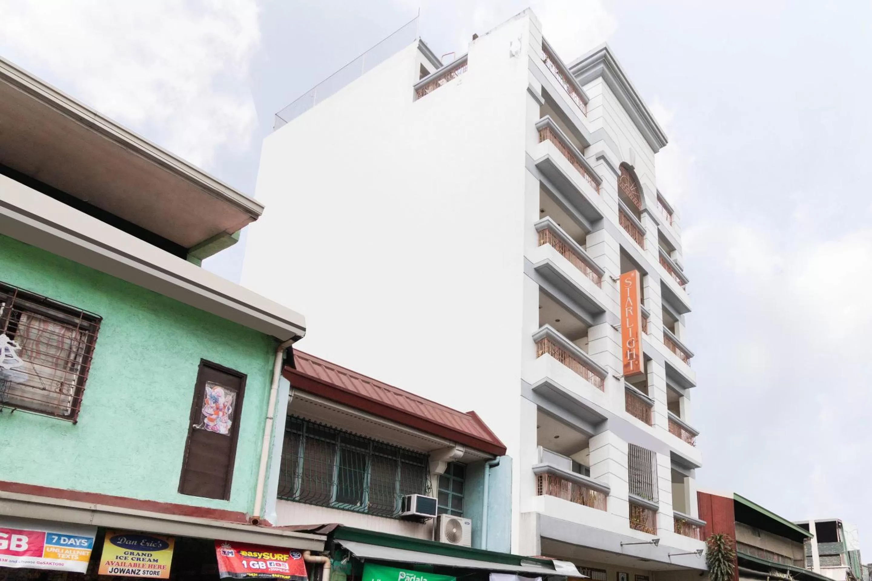 Facade/entrance in Starlight Bed and Breakfast
