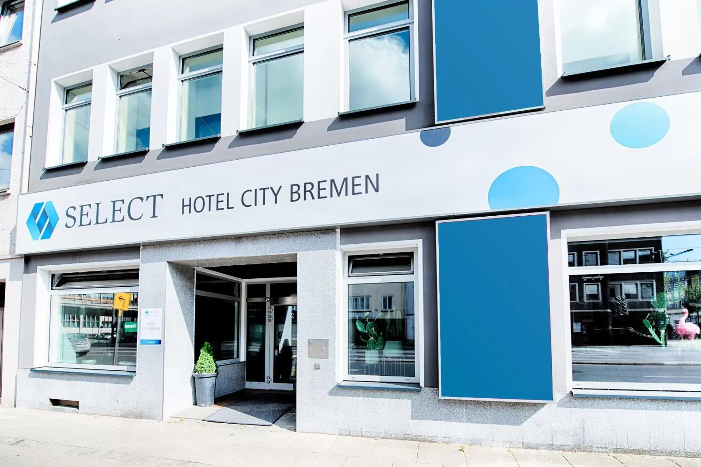 Facade/entrance in Select Hotel City Bremen