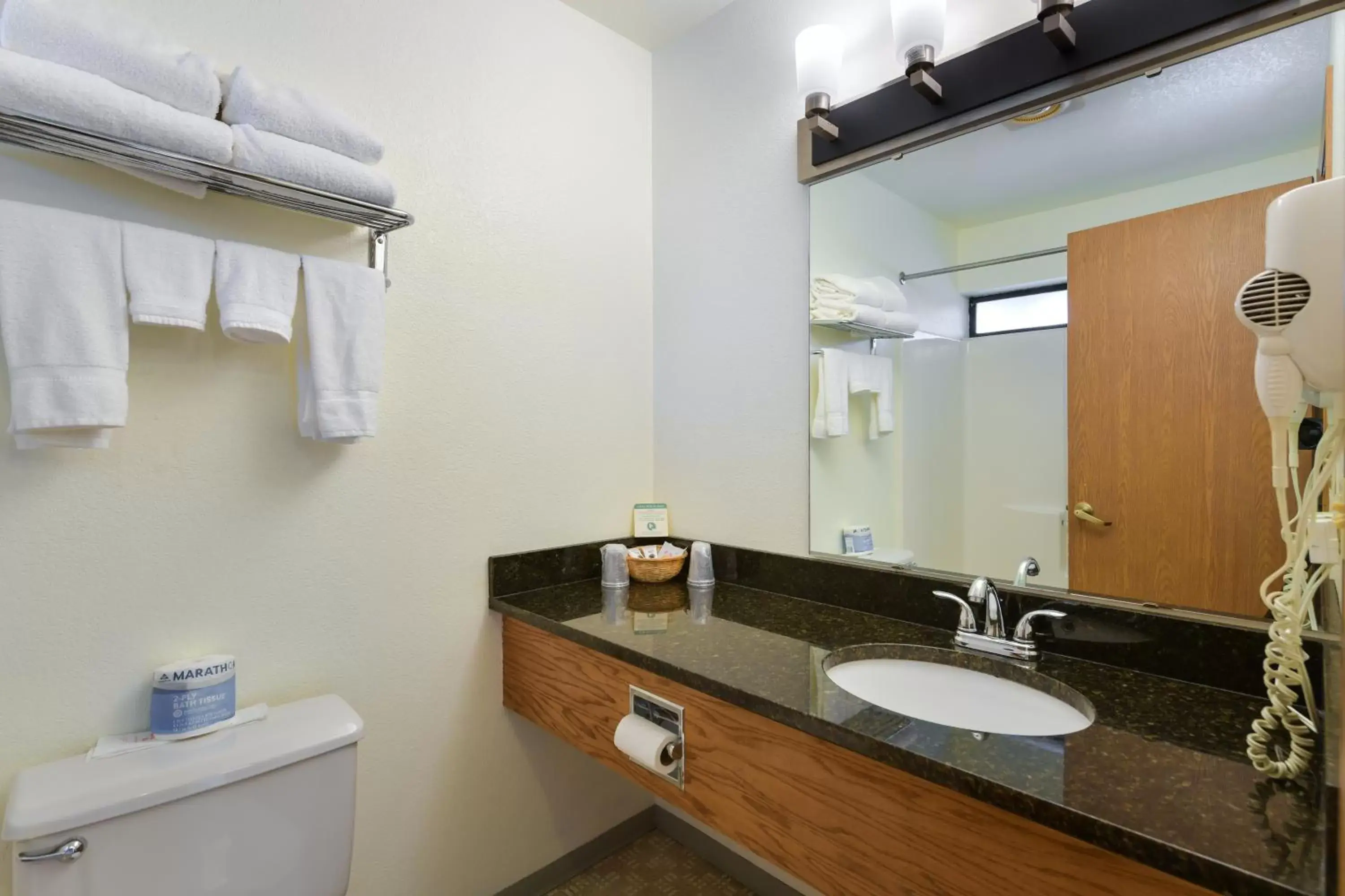 Bathroom in Cap Sante Inn