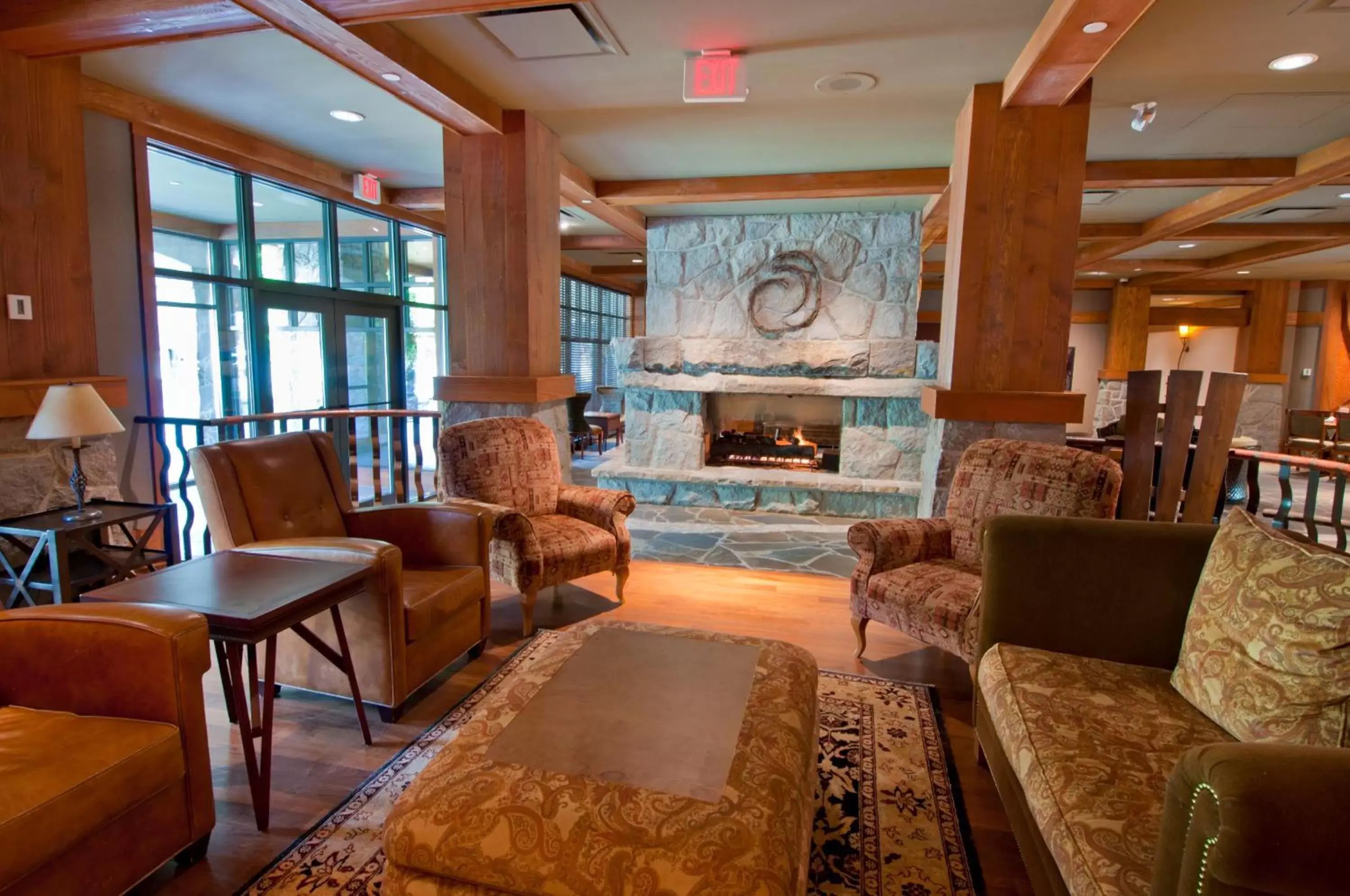 Lobby or reception, Seating Area in First Tracks Lodge