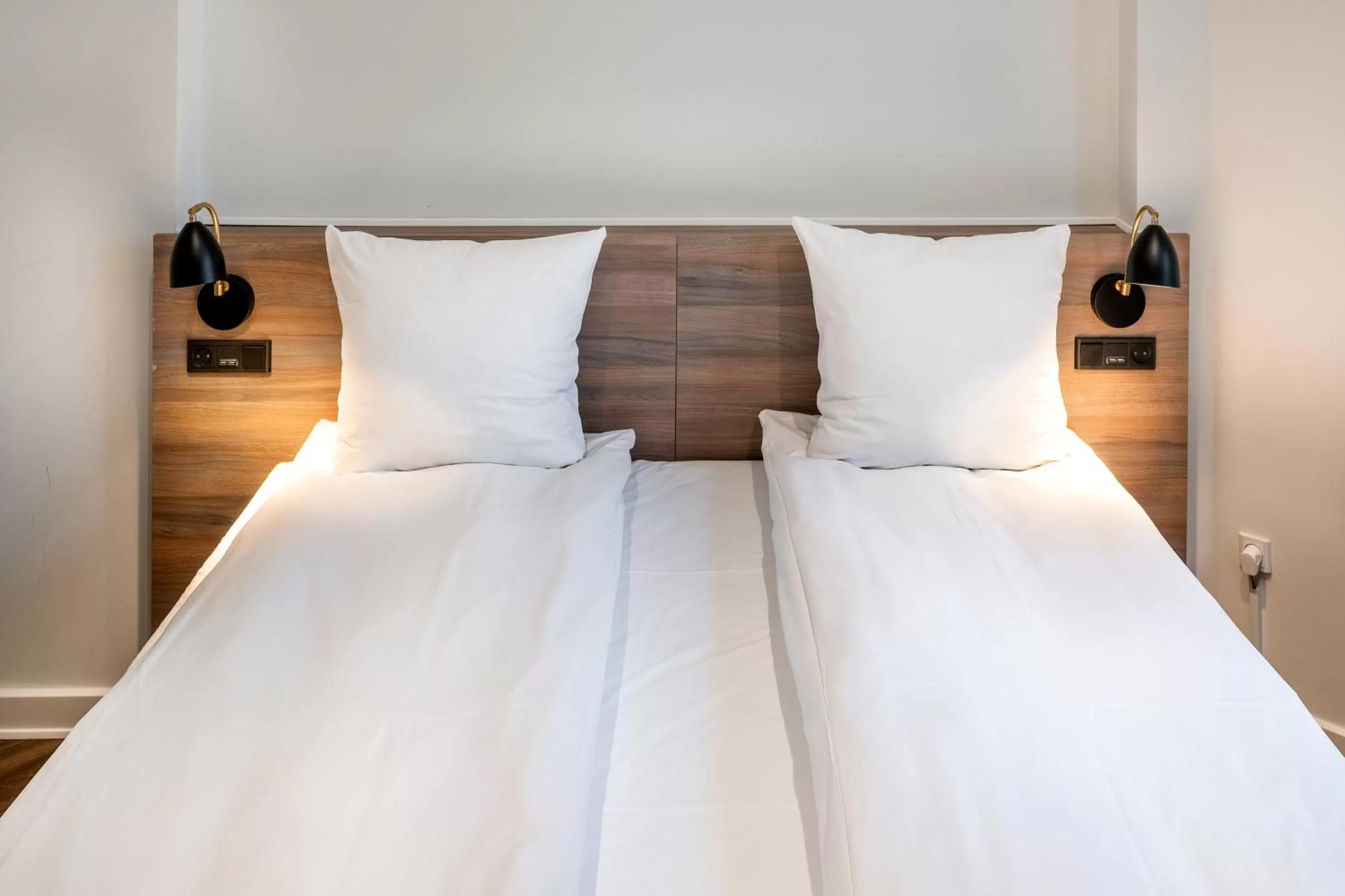 Bed in Go Hotel Saga