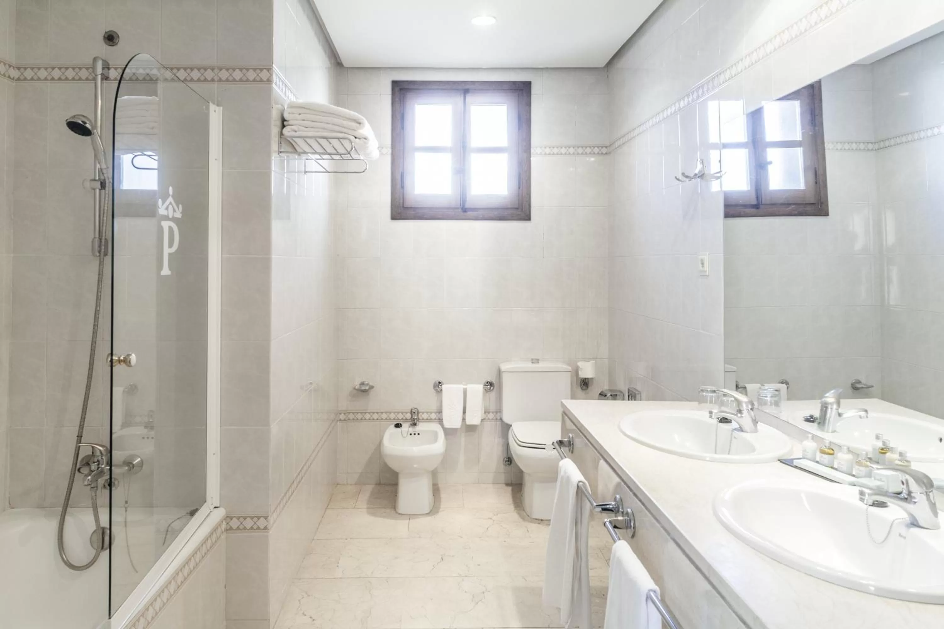 Bathroom in Parador de Zafra