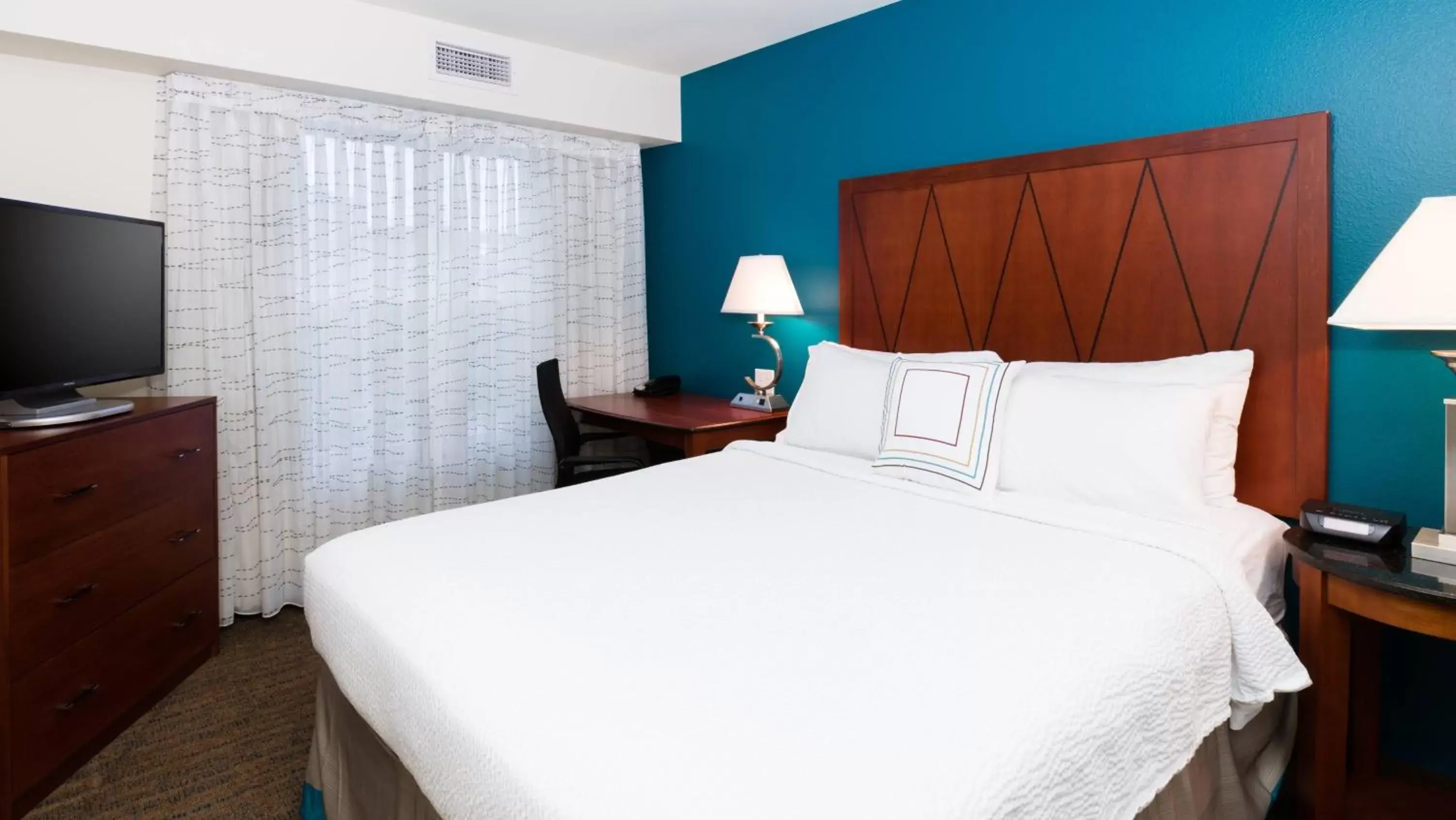 Bed in Residence Inn by Marriott Baton Rouge near LSU