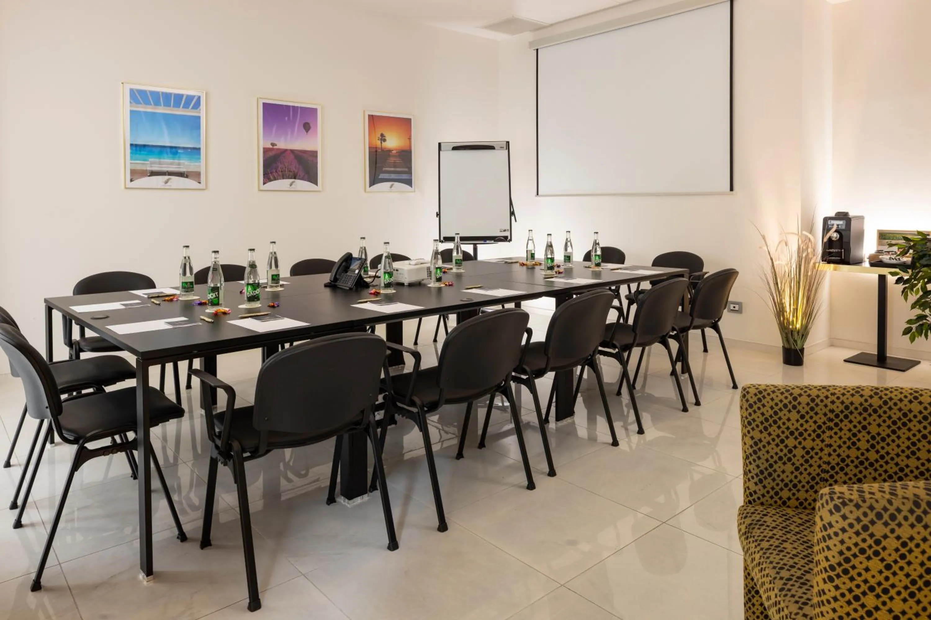 Meeting/conference room in Hôtel Nice Azur Riviera