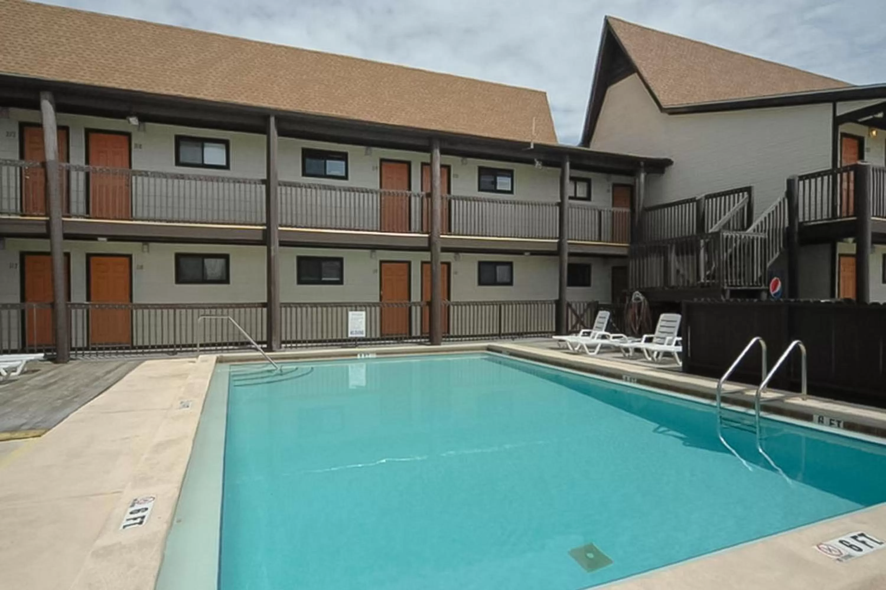 Swimming Pool in Polynesian Village - Unit 222