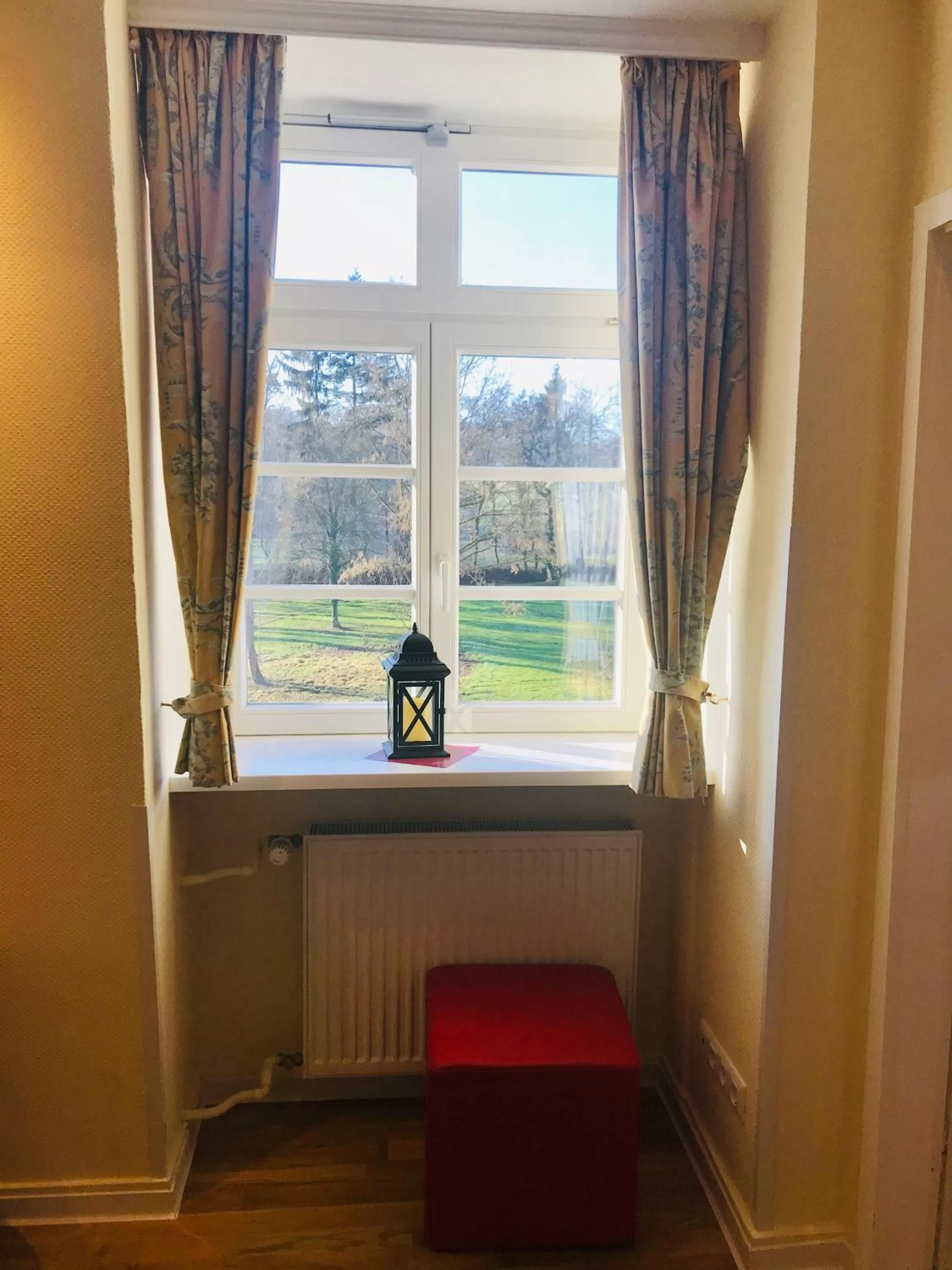 Garden view in Schlosshotel Domäne Walberberg