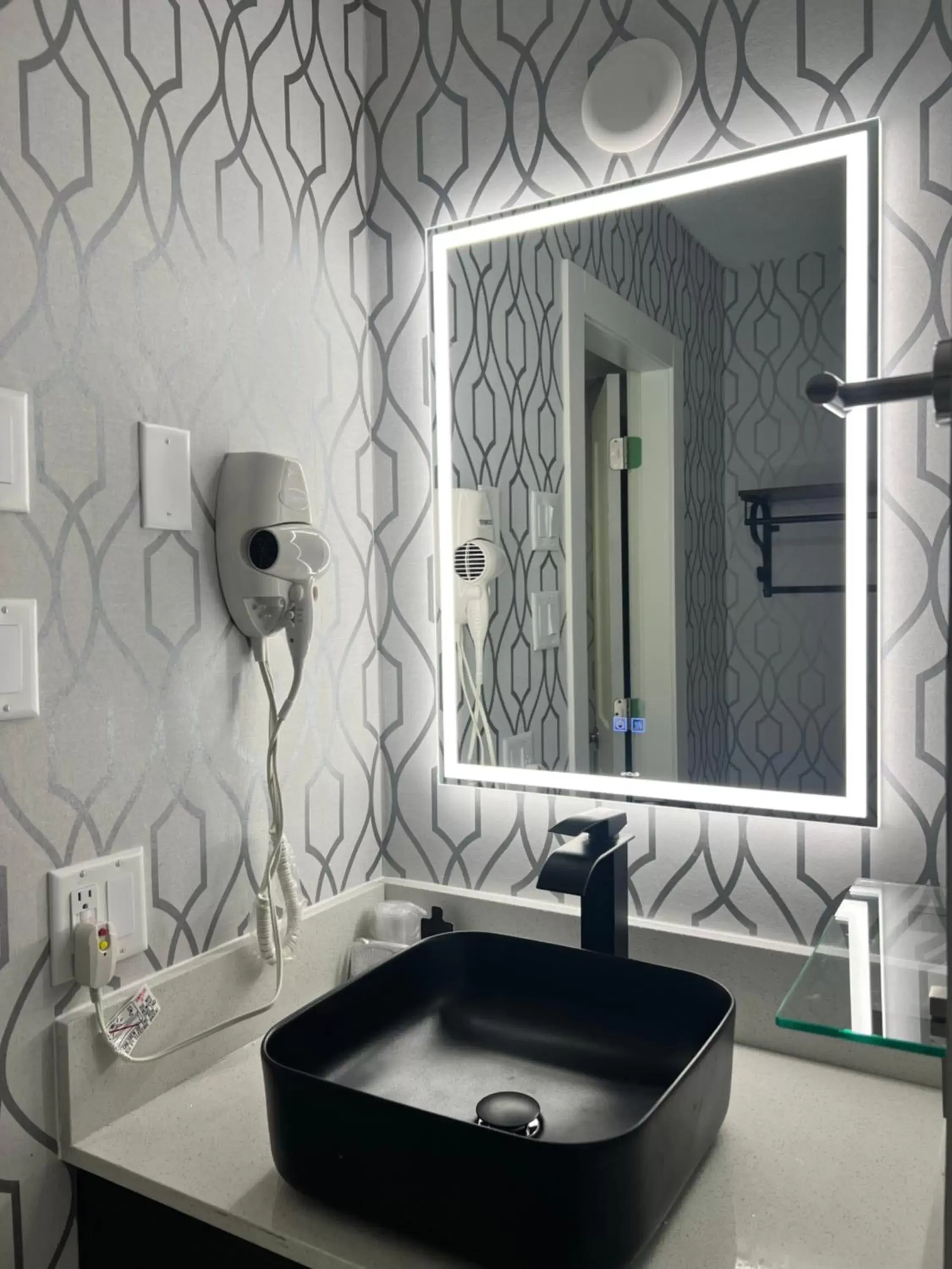 Bathroom in The Vic, Ascend Hotel Collection