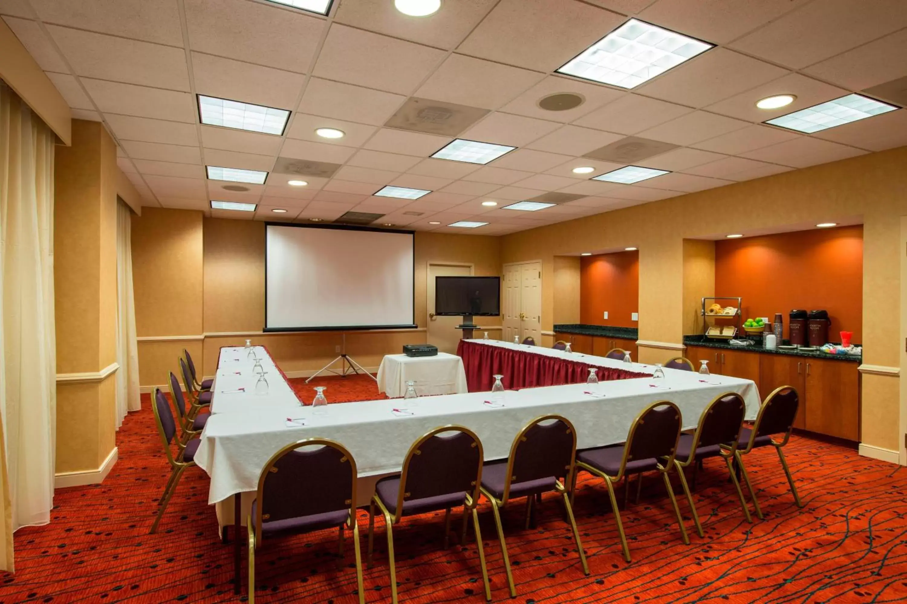 Meeting/conference room in Residence Inn Boston Framingham