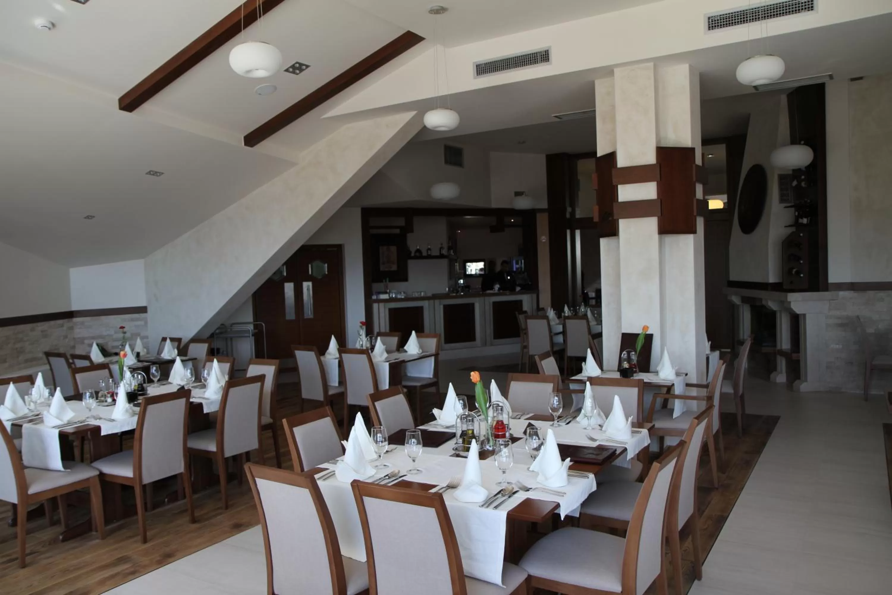 Restaurant/places to eat in Hotel Trebjesa