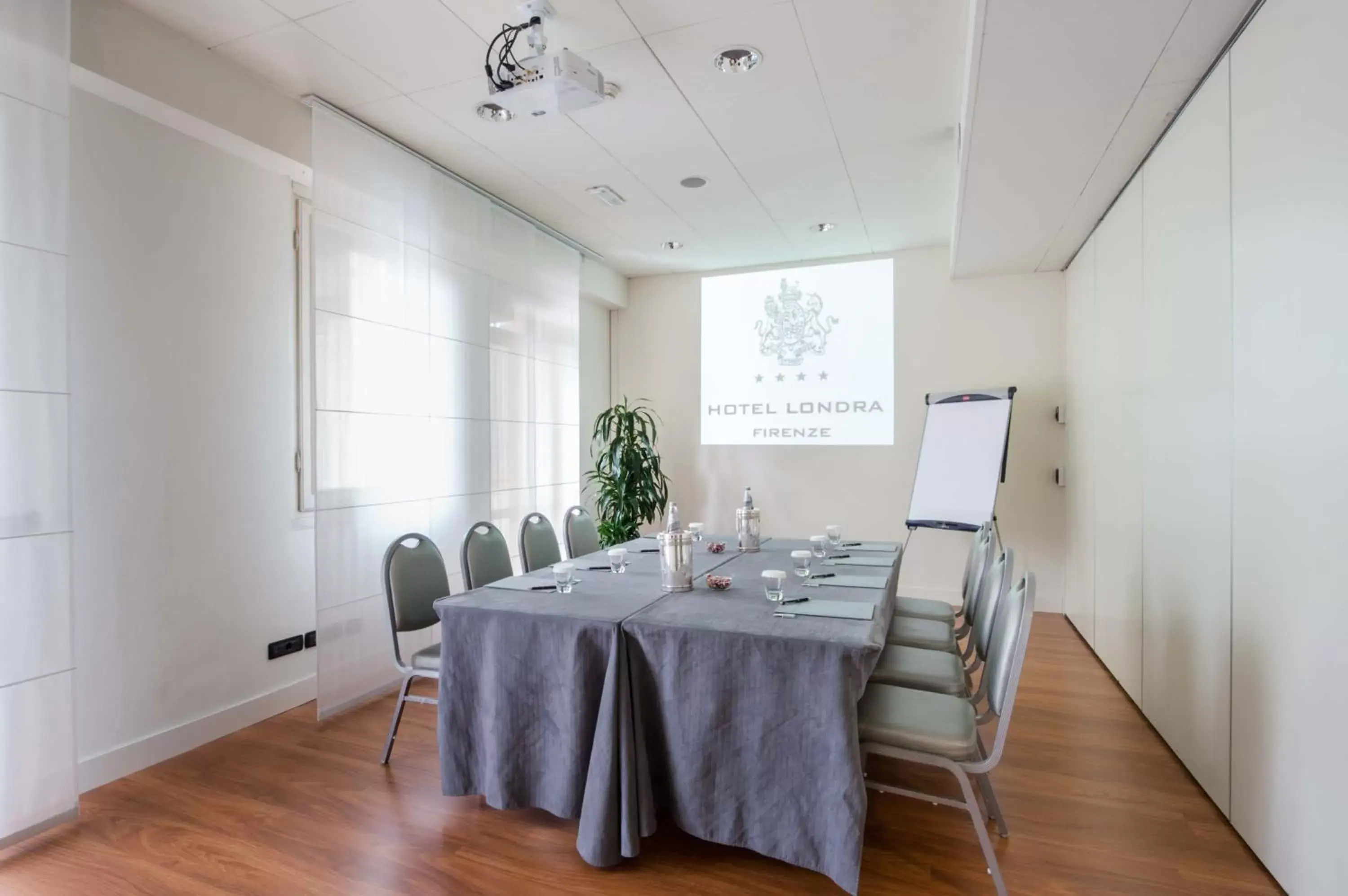Meeting/conference room in Hotel Indigo Florence, an IHG Hotel