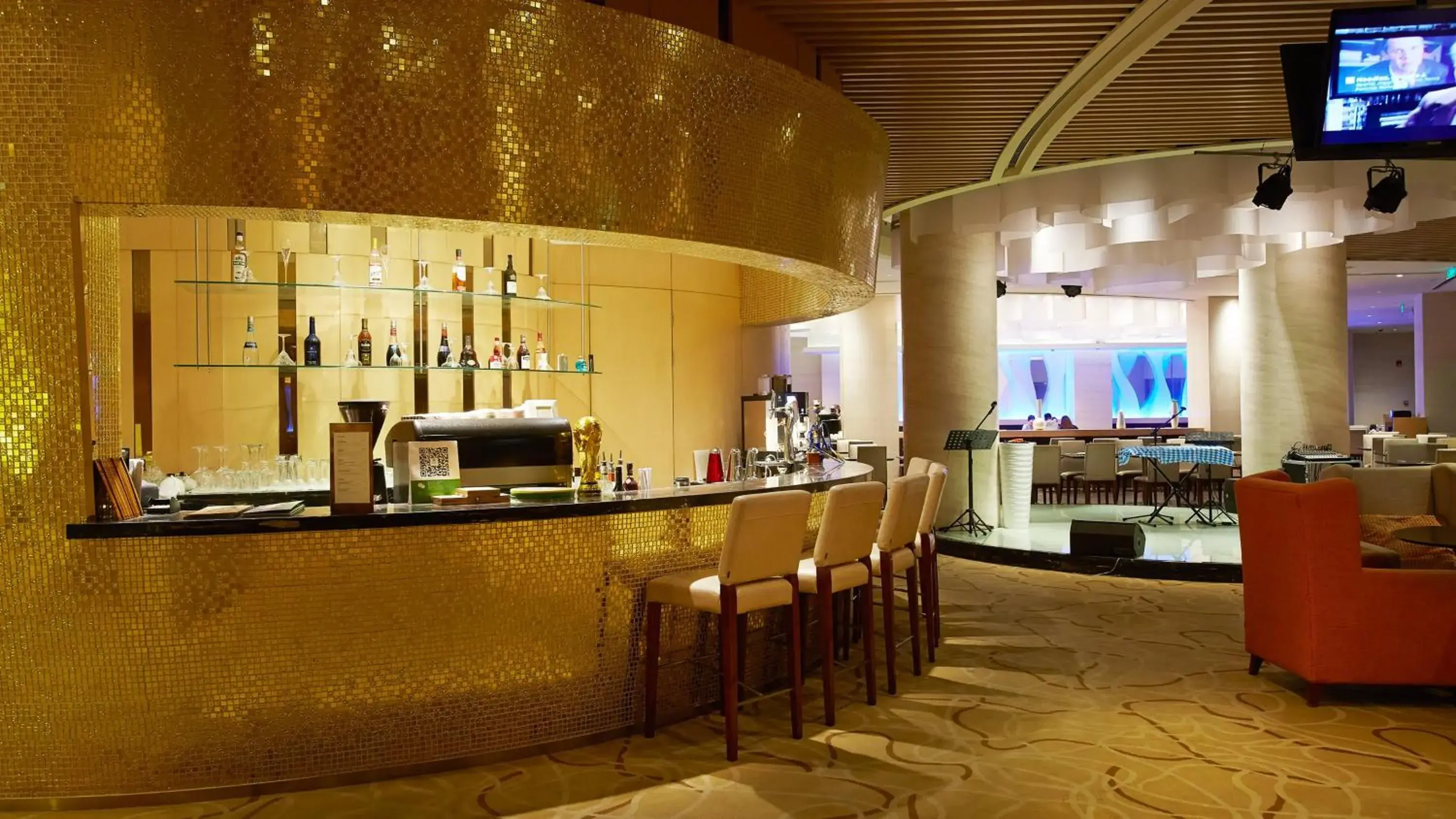 Lounge or bar in Holiday Inn Taicang City Centre, an IHG Hotel