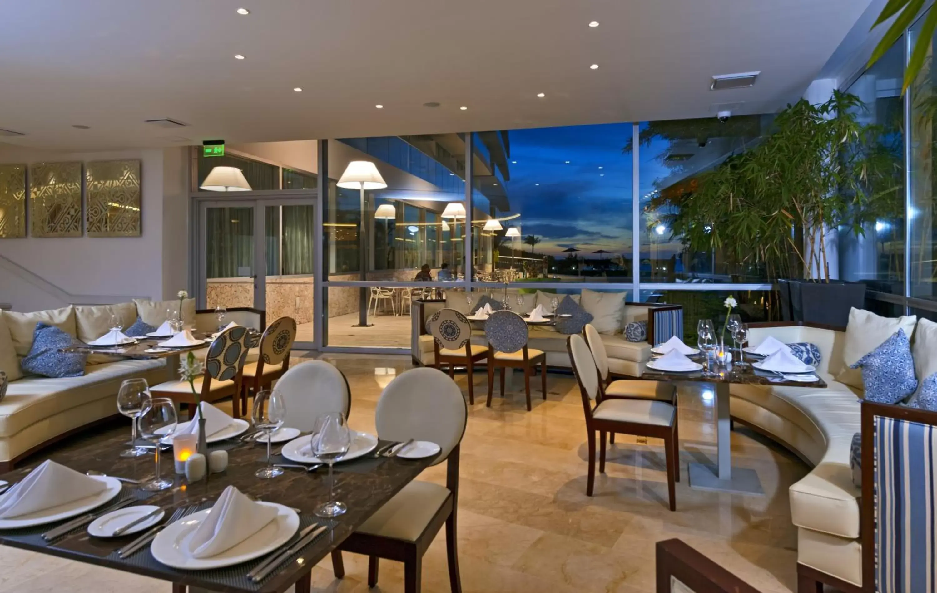 Restaurant/Places to Eat in Holiday Inn Cartagena Morros, an IHG Hotel