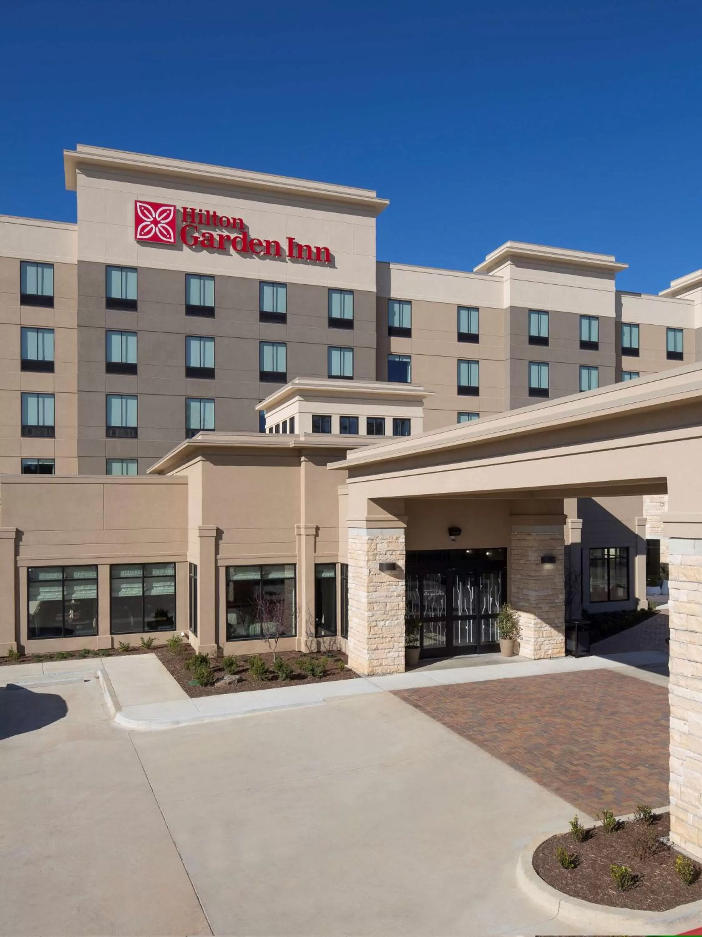 Property building in Longview Hilton Garden Inn