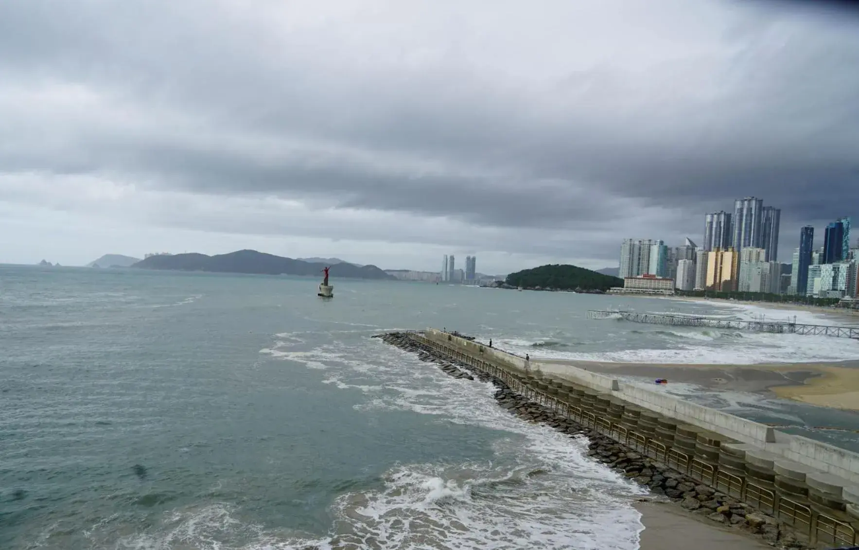 Sea view in Mipo Oceanside Hotel