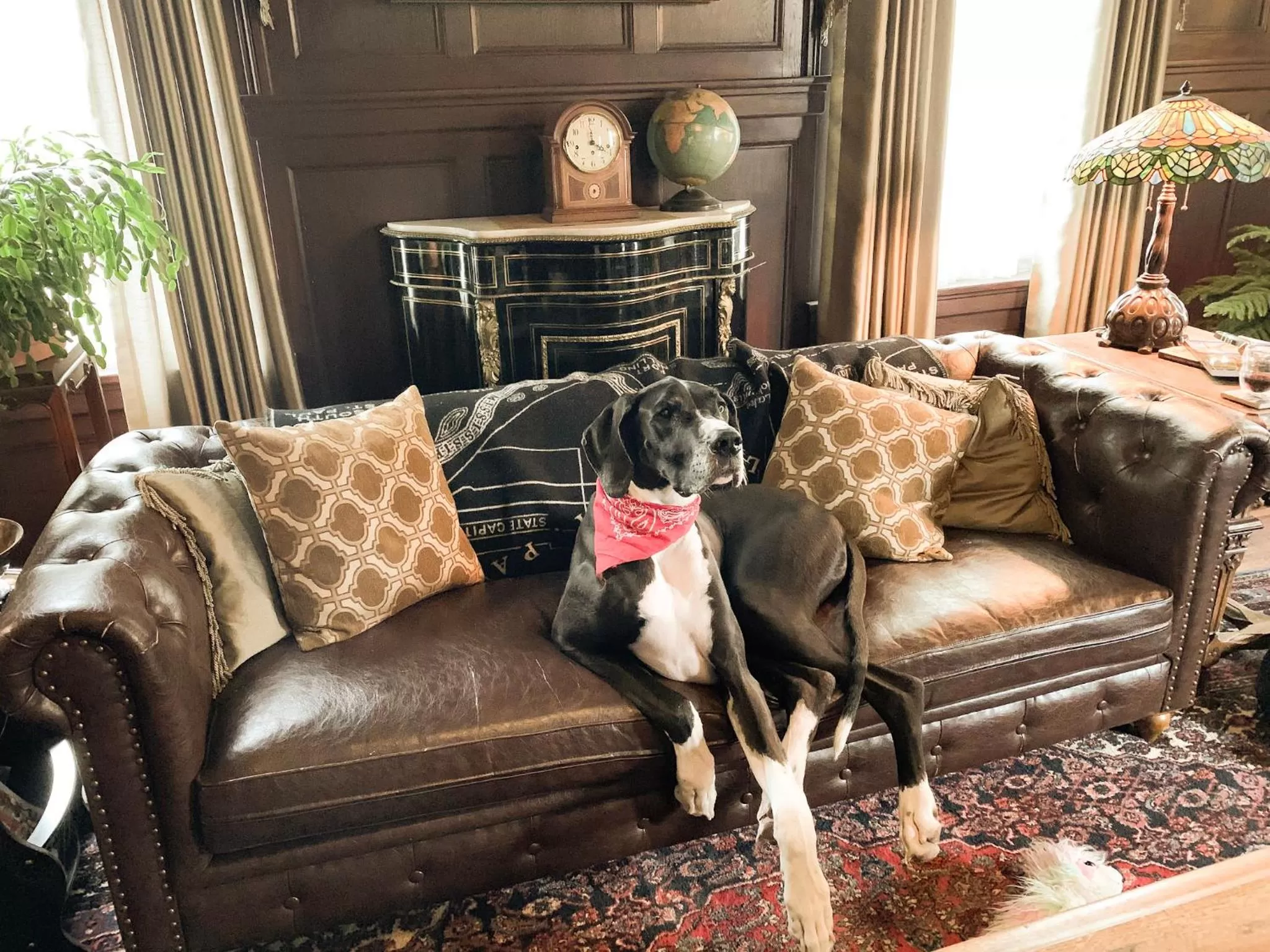 Seating Area in 300 Clifton