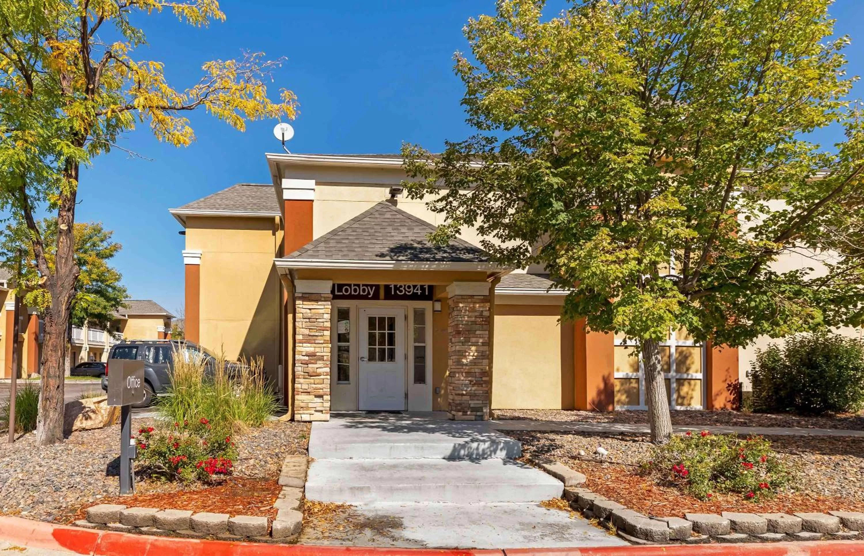 Property building in Extended Stay America Select Suites - Denver - Aurora South