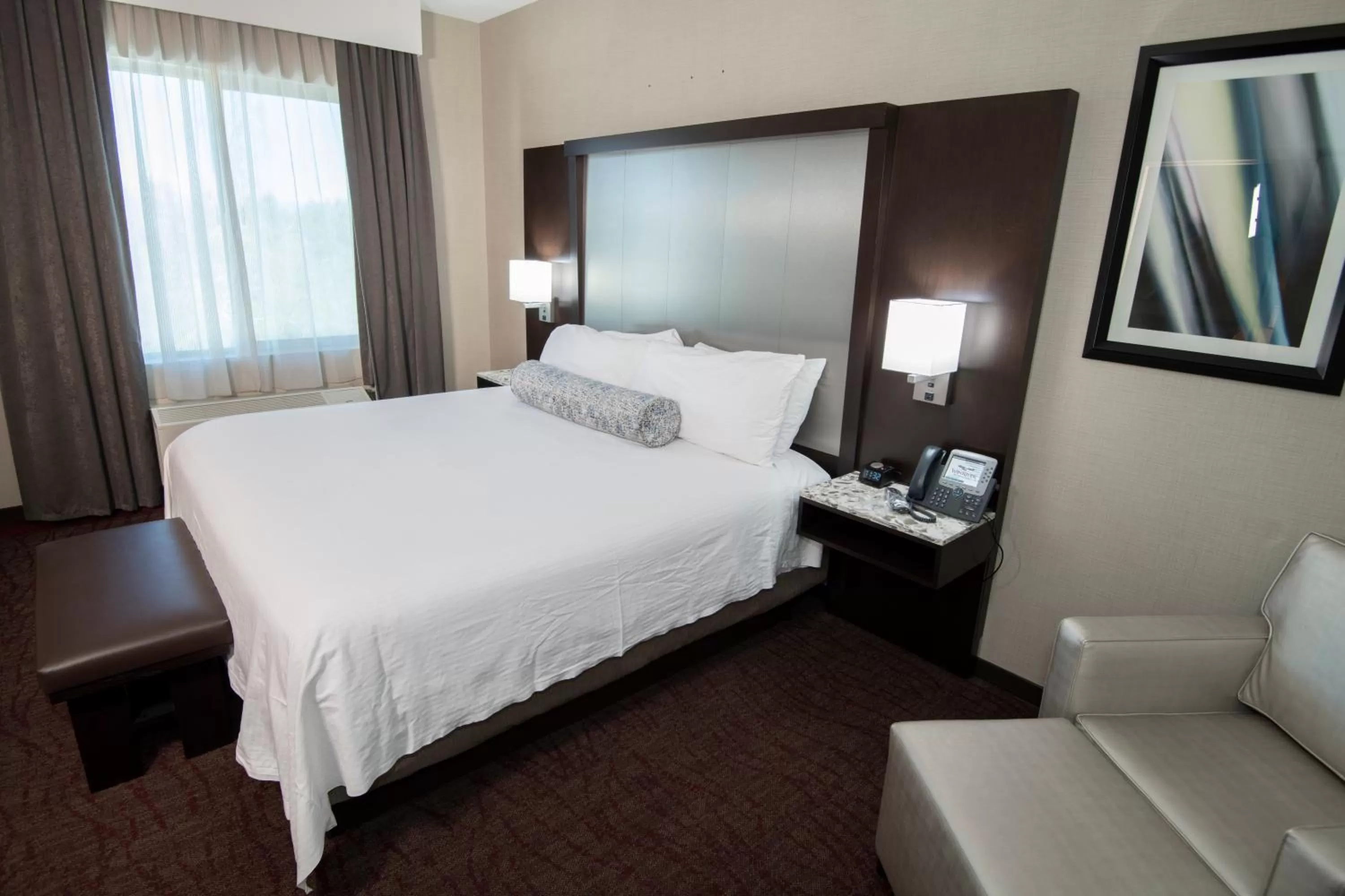 Bed in Win-River Resort and Casino