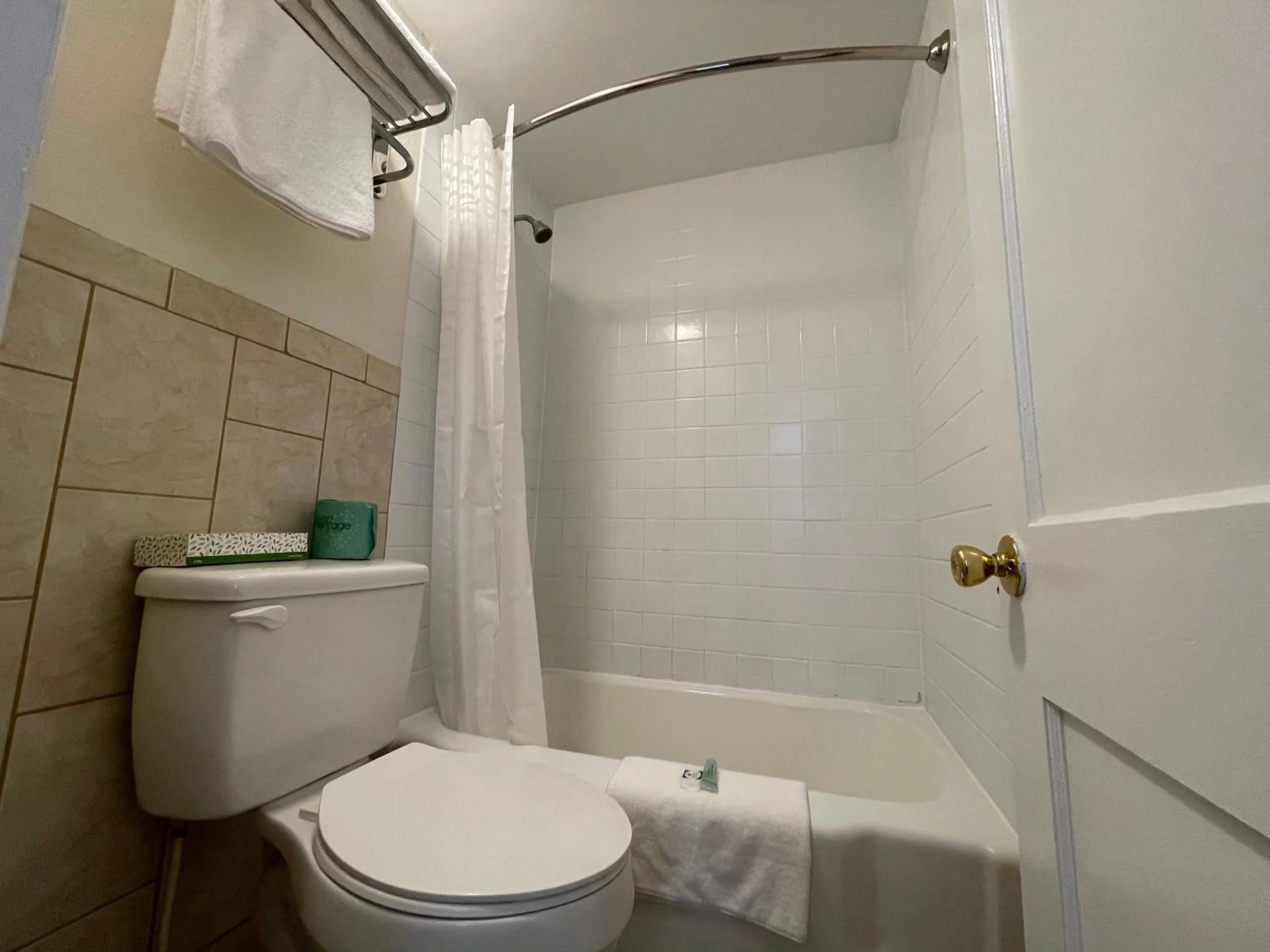 Wildwood Inn Hotel Beach & Boardwalk