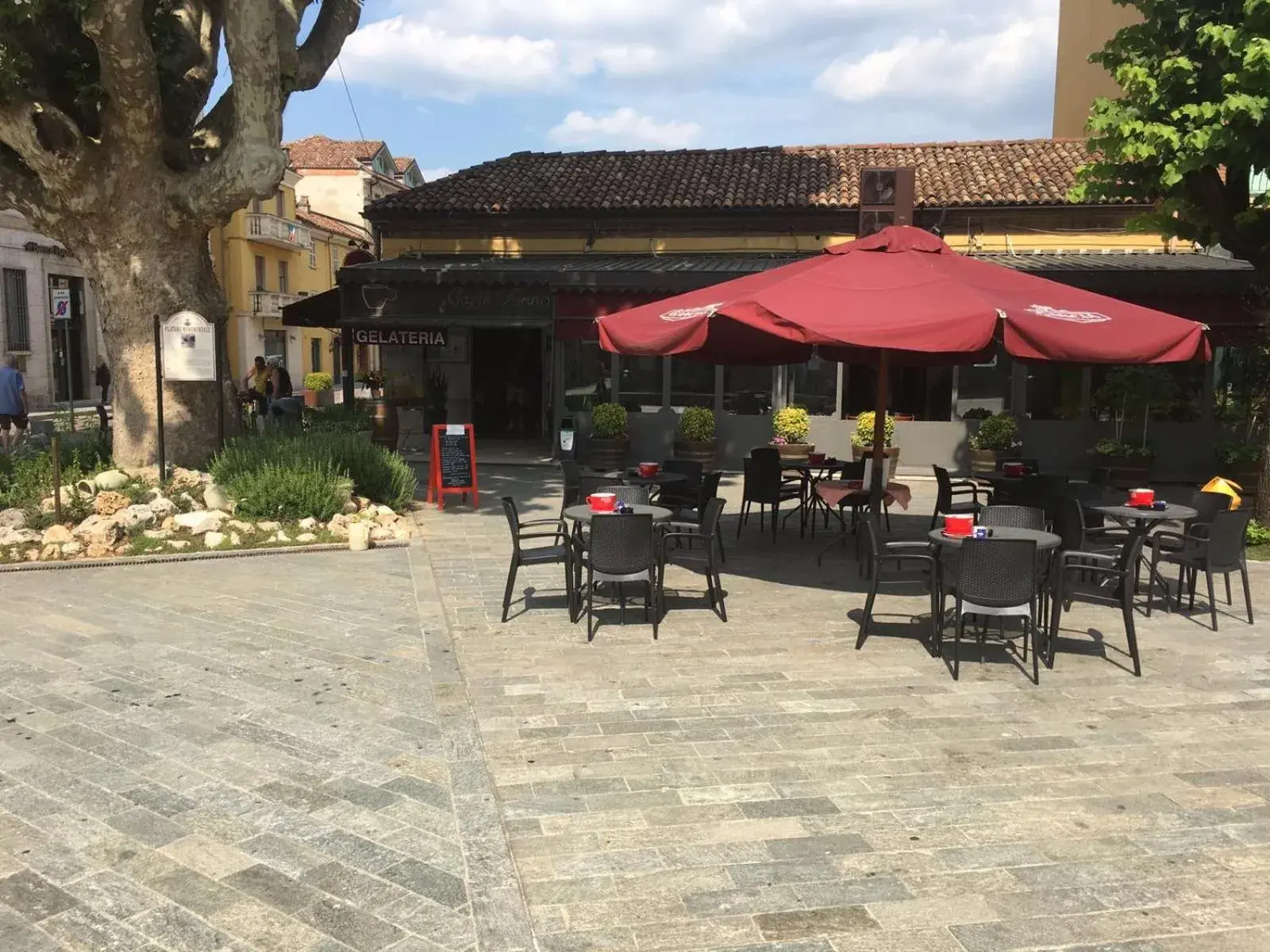 Off site, Restaurant/Places to Eat in Villa Chiara Hotel
