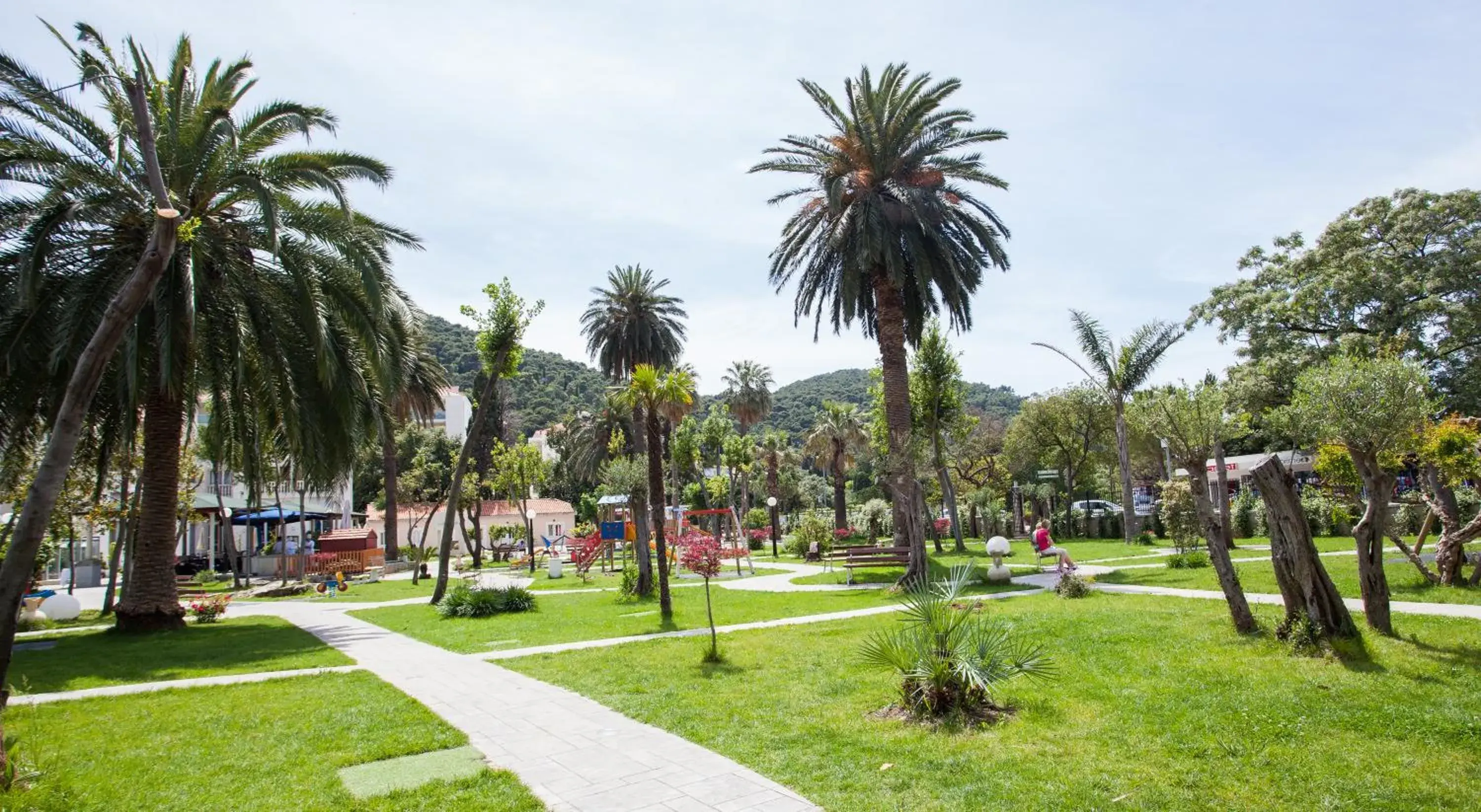 Area and facilities, Garden in Hotel Dubrovnik