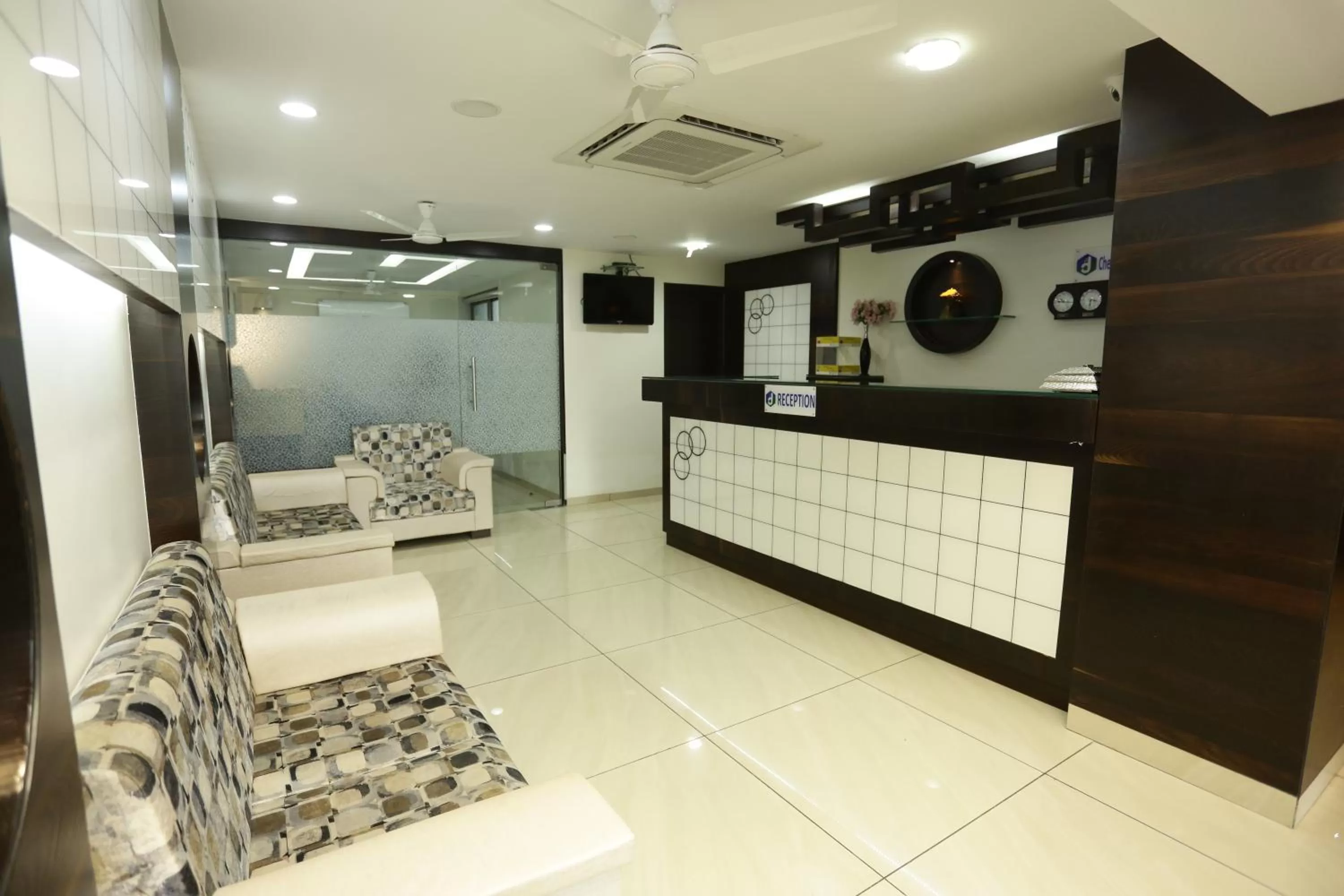 Facade/entrance in Treebo Daksh Residency