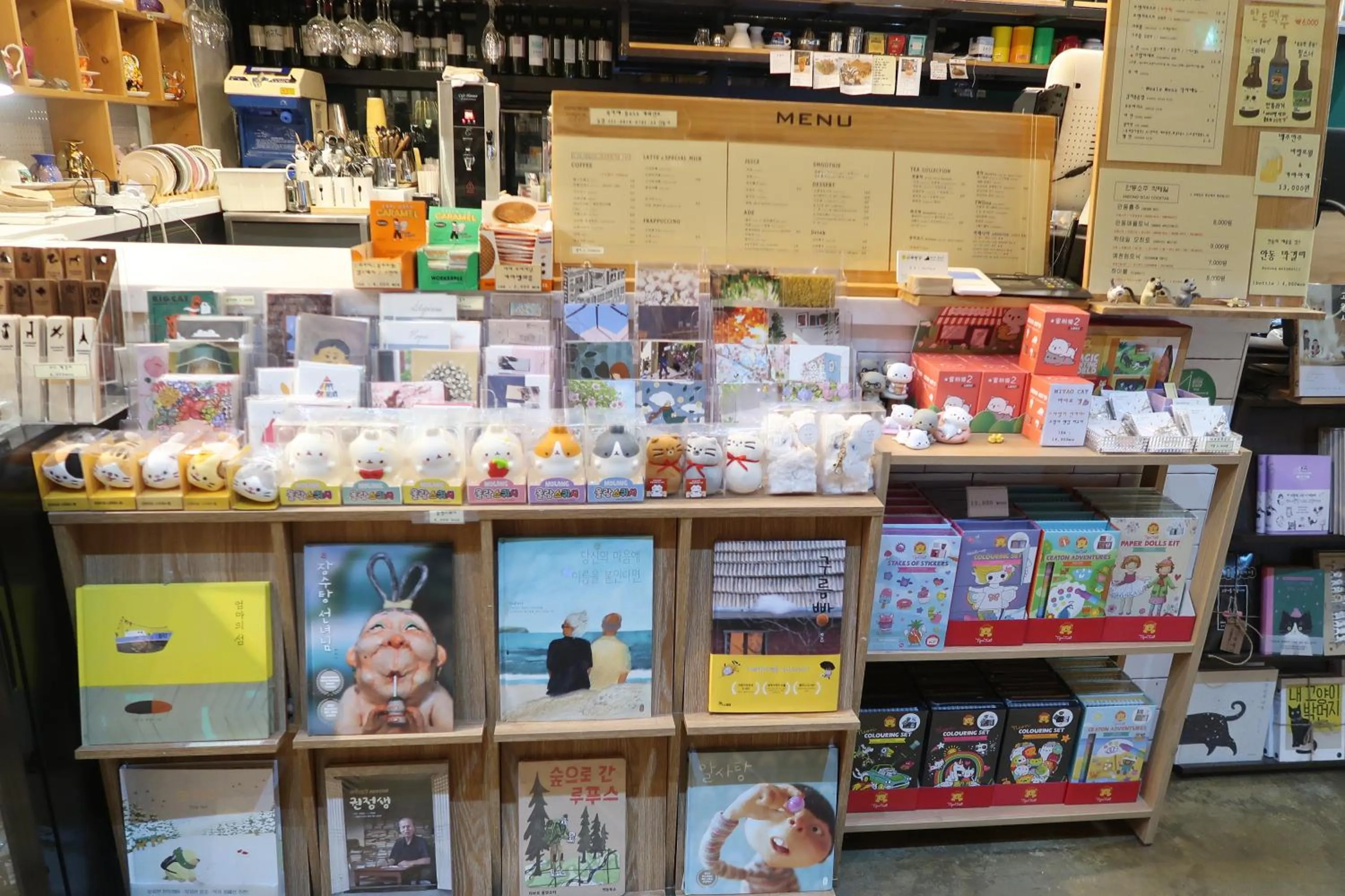 On-site shops in Andong Poong-gyung HOSTEL n LIBRARY