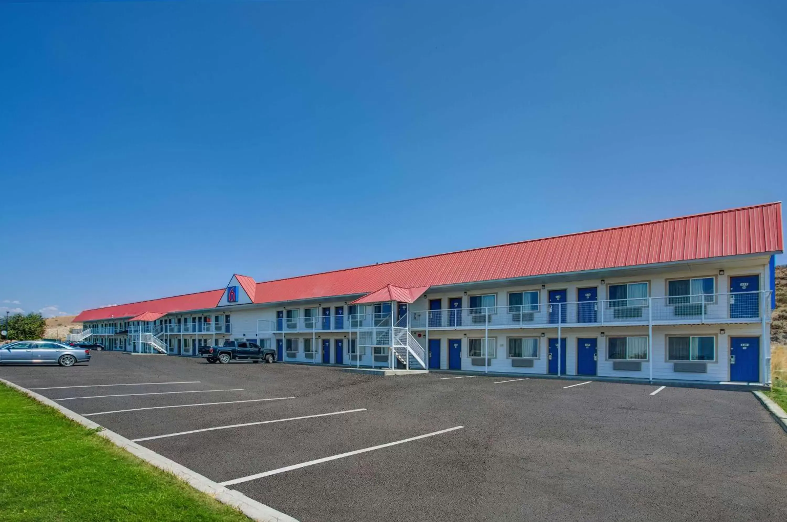 Property building in Motel 6-Baker City, OR Property building in Motel 6-Baker City, OR