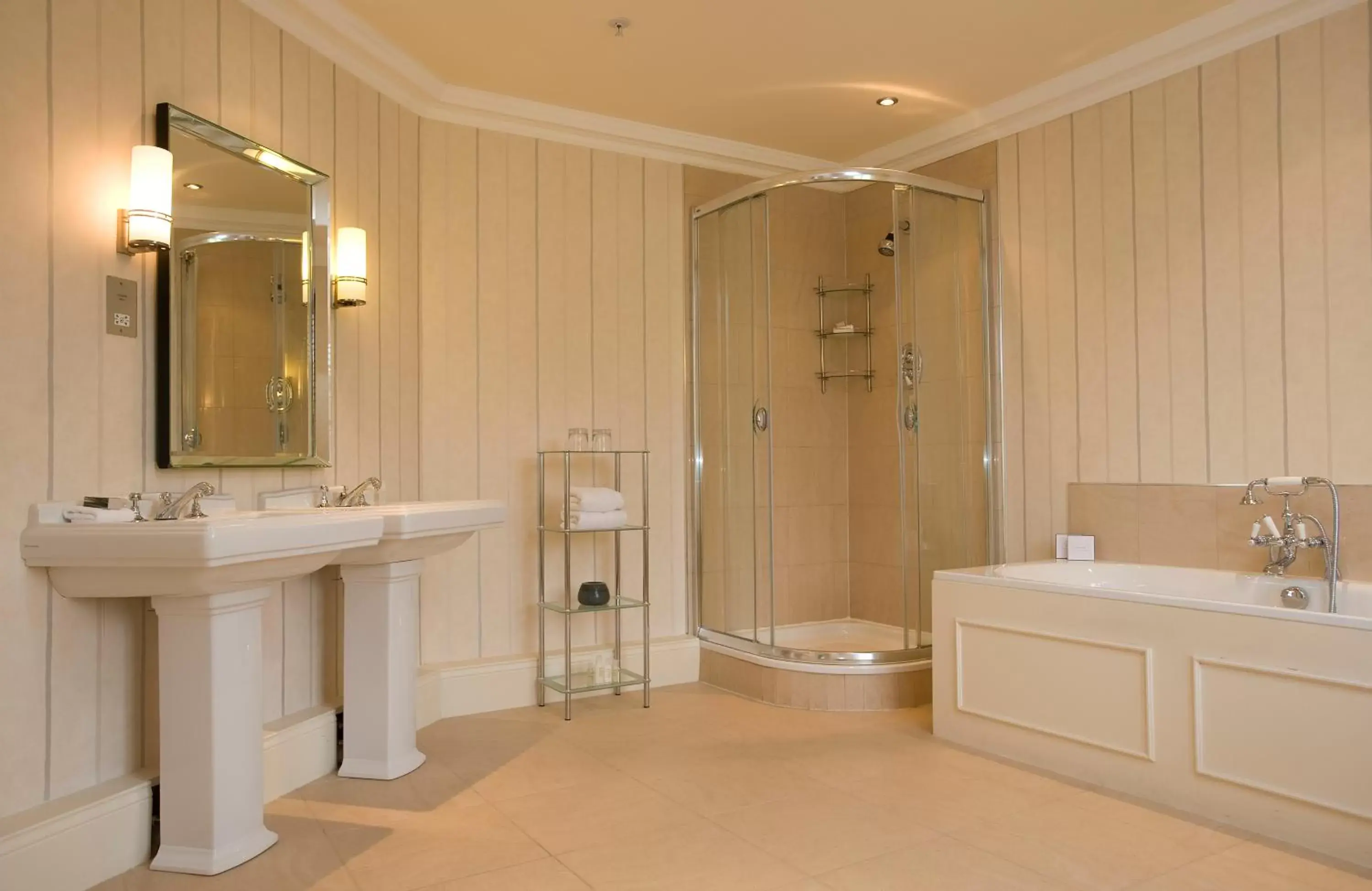 Bathroom in Mar Hall Golf & Spa Resort