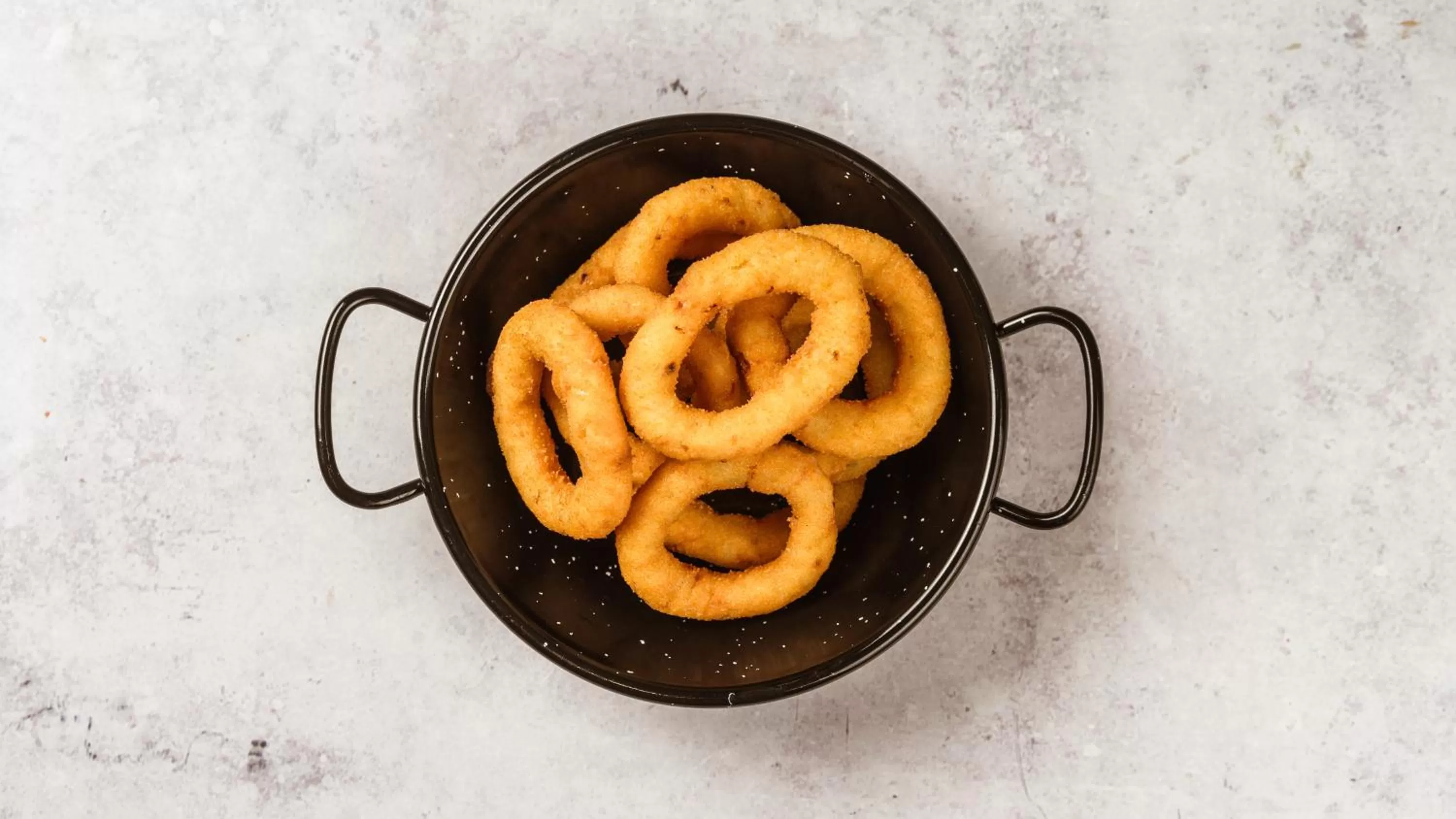 Restaurant/places to eat in Royal Airport Hotel