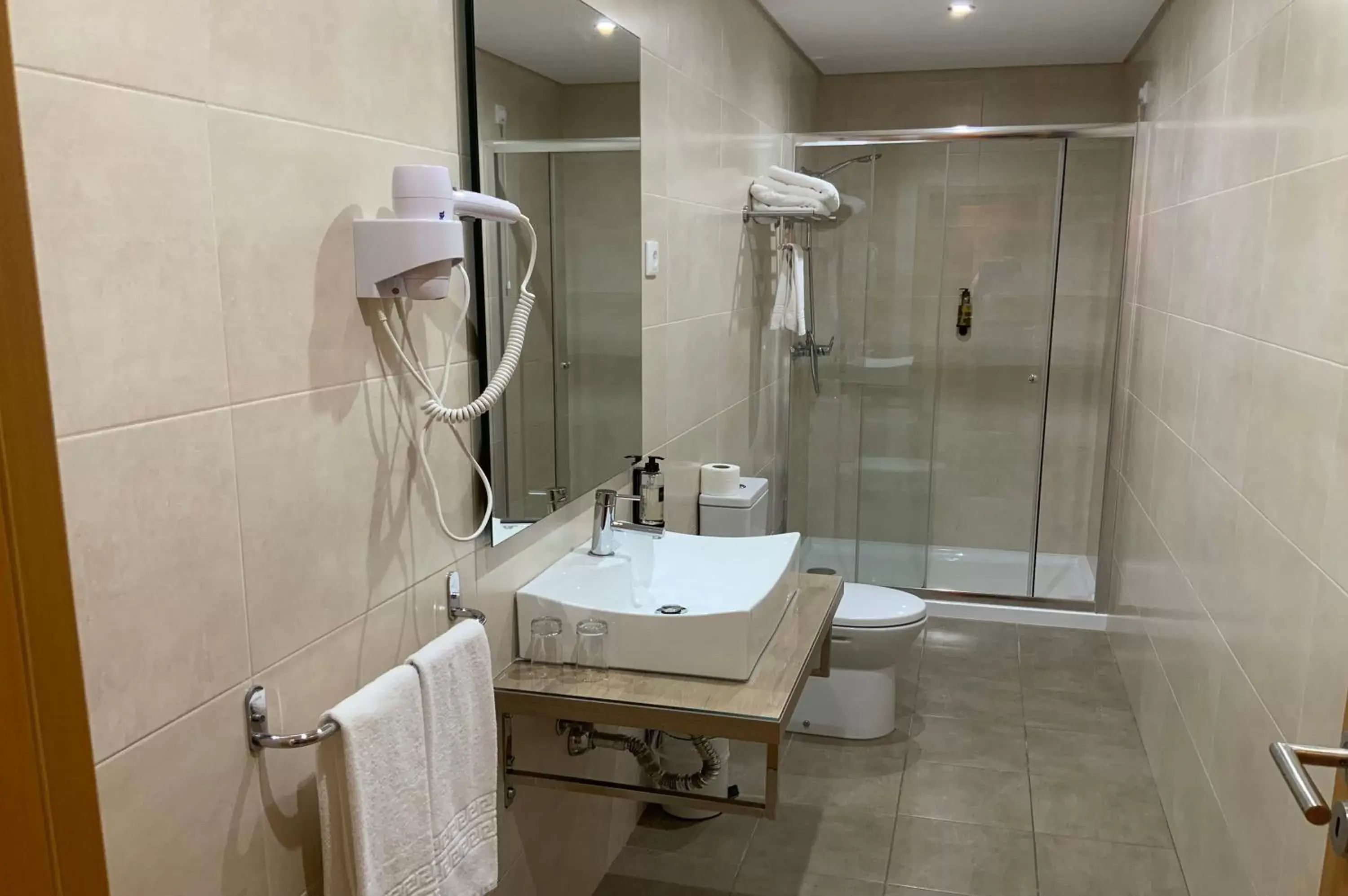 Toilet, Bathroom in Hotel Mare