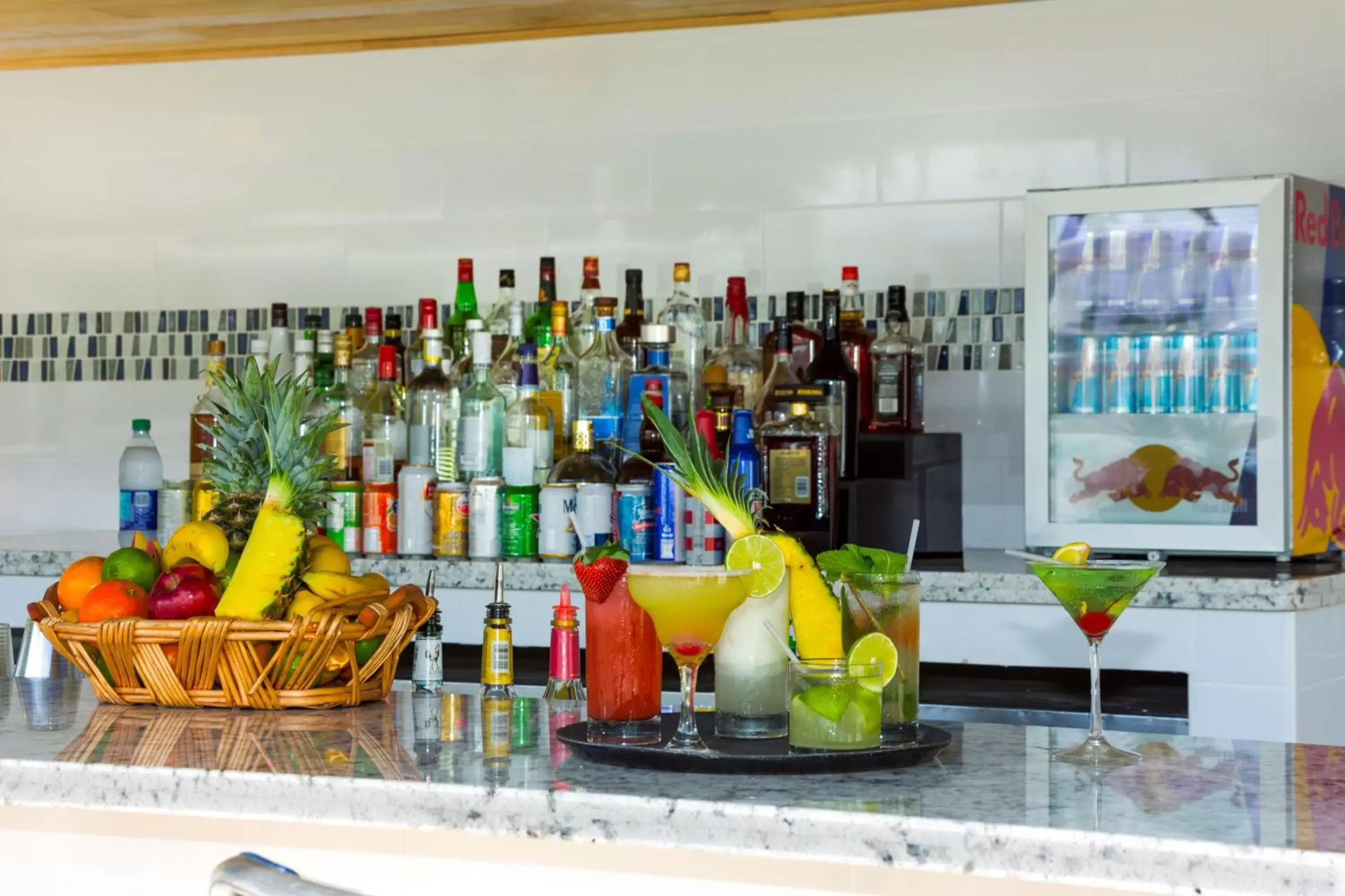 Lounge or bar in Best Western Plus Atlantic Beach Resort